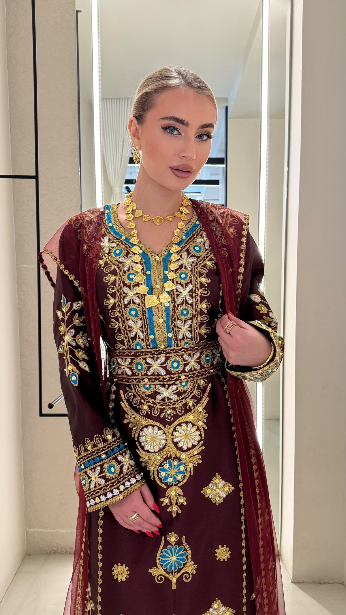 Nashel Jelwa Bisht/ Dress set-maroon