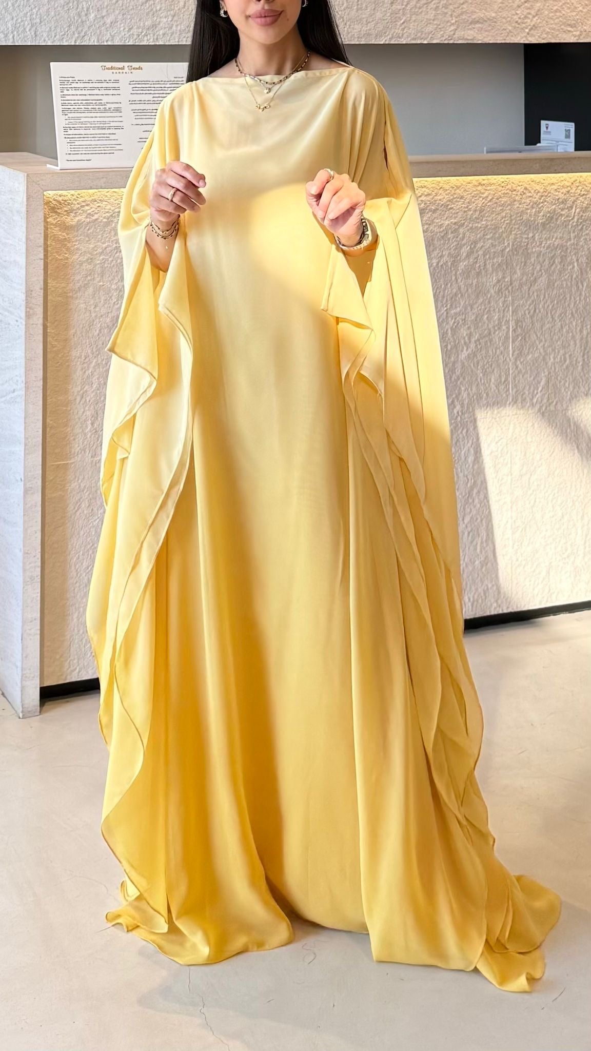 Flow butter yellow Ombré - closed shoulders