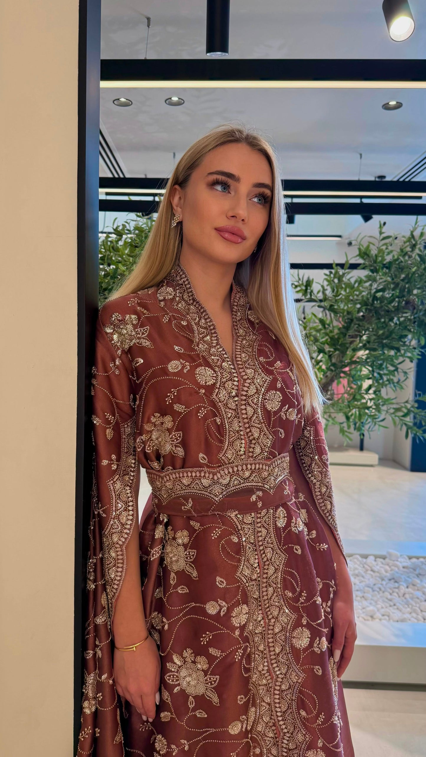 Cape Sleeves Jelwa Kaftan- Rouge