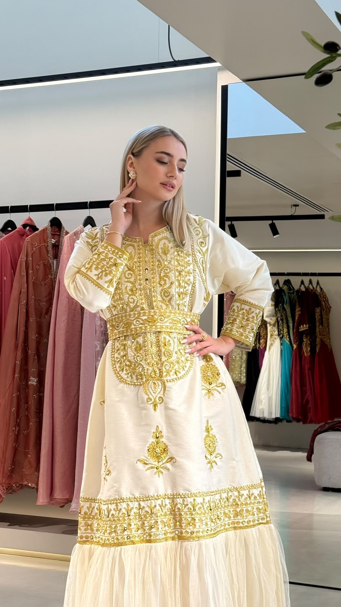 Nashel Jelwa Dress - cream x gold