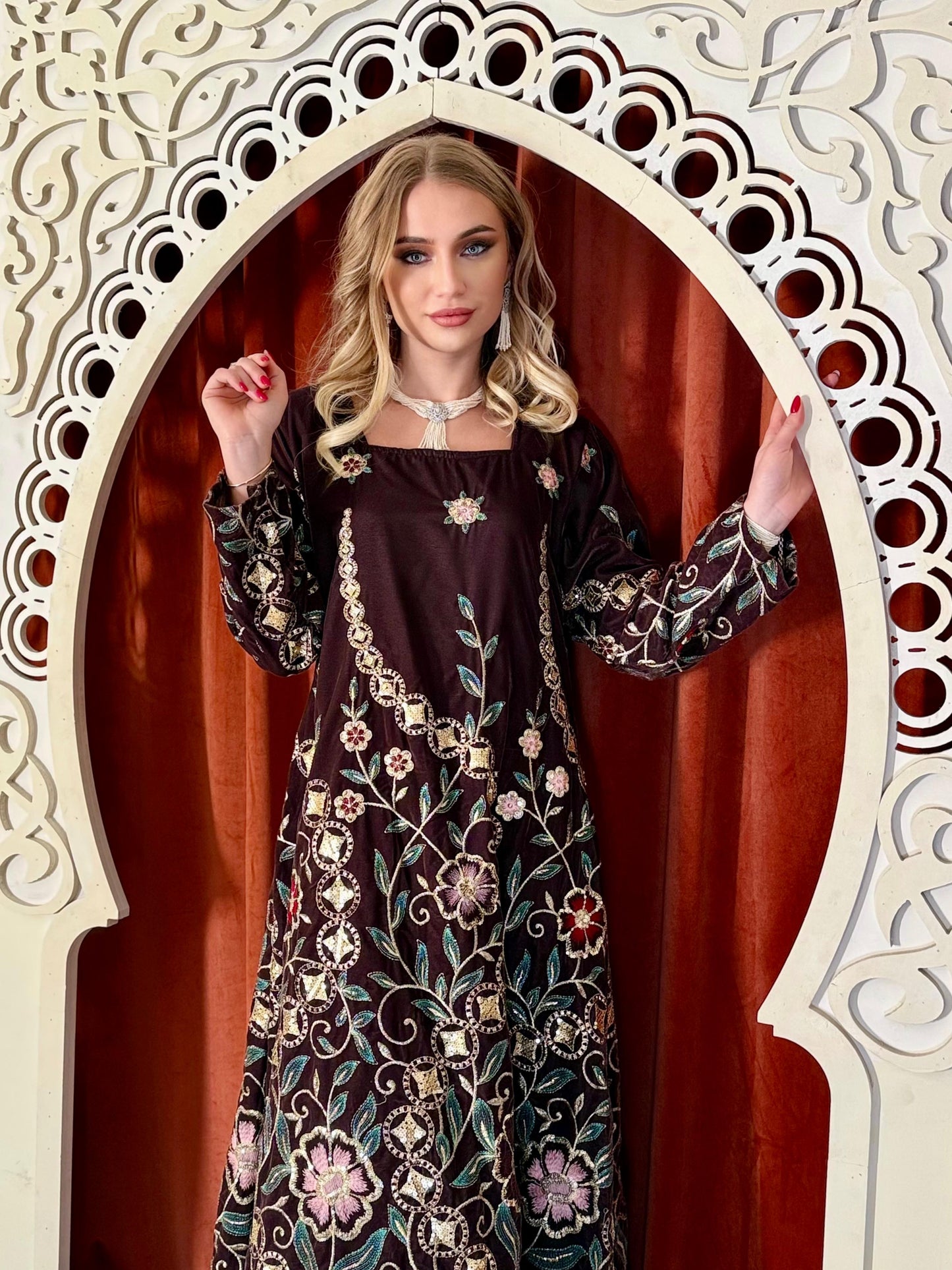Flora Velvet flowy Kaftan - Chocolate