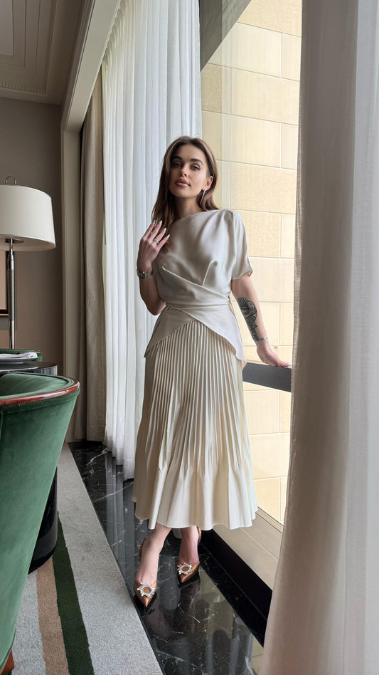 Silky Pleats - Cream