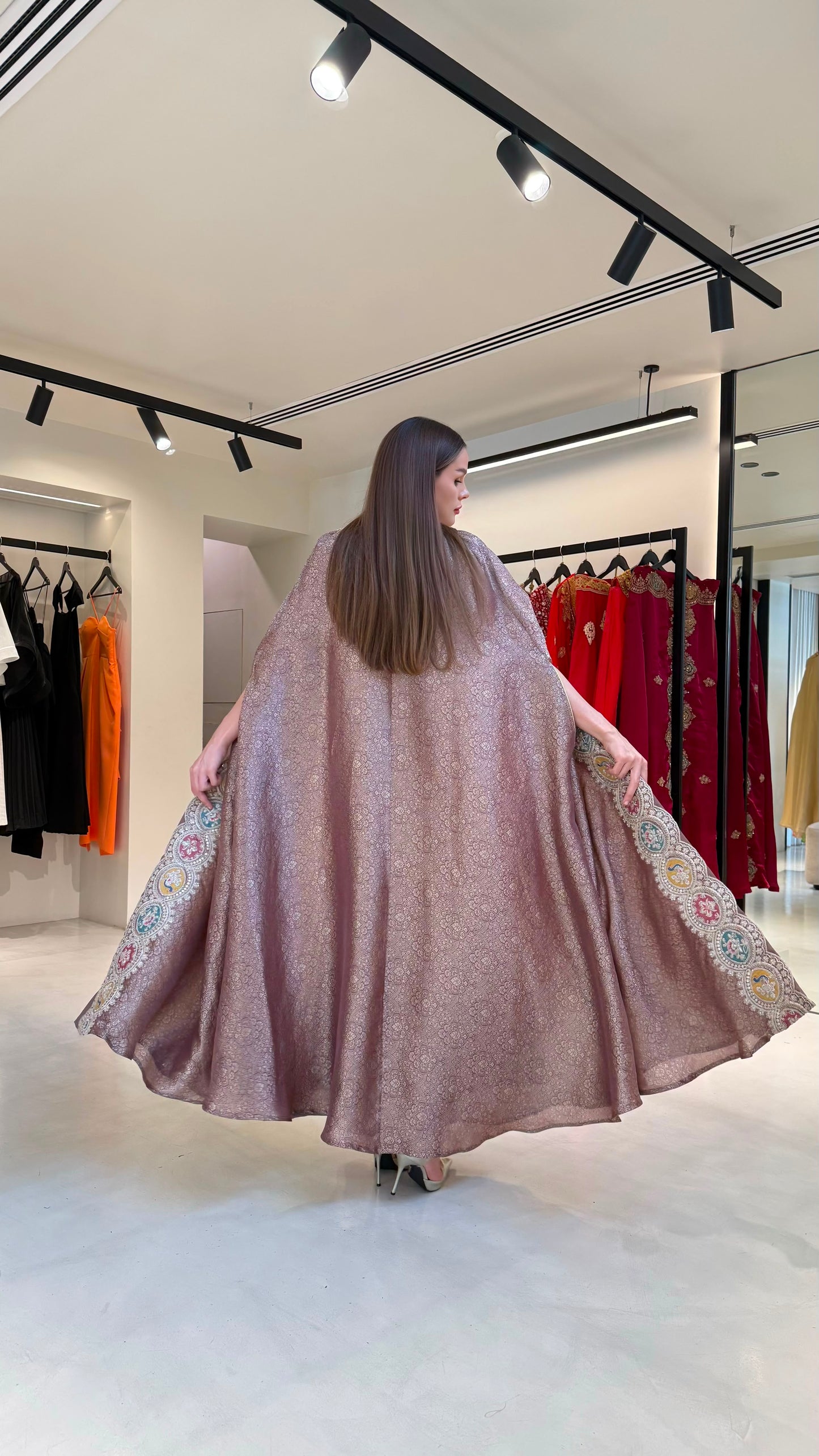 Cape Bisht Jelwa kaftan - Dark Blush