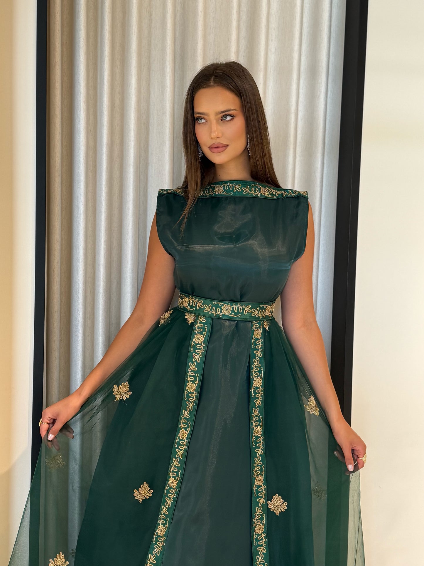 Jelwa Tulle Dress-Forest Green