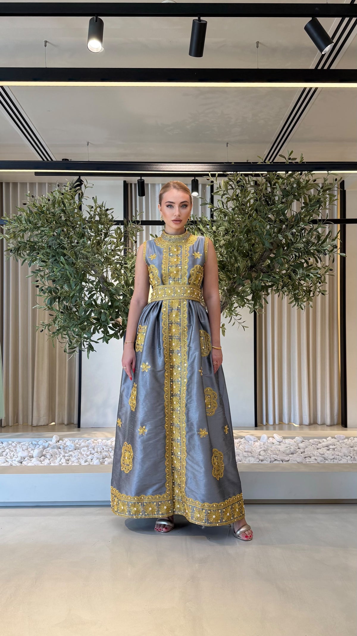 Nashel Jelwa Dress- Grey x Gold