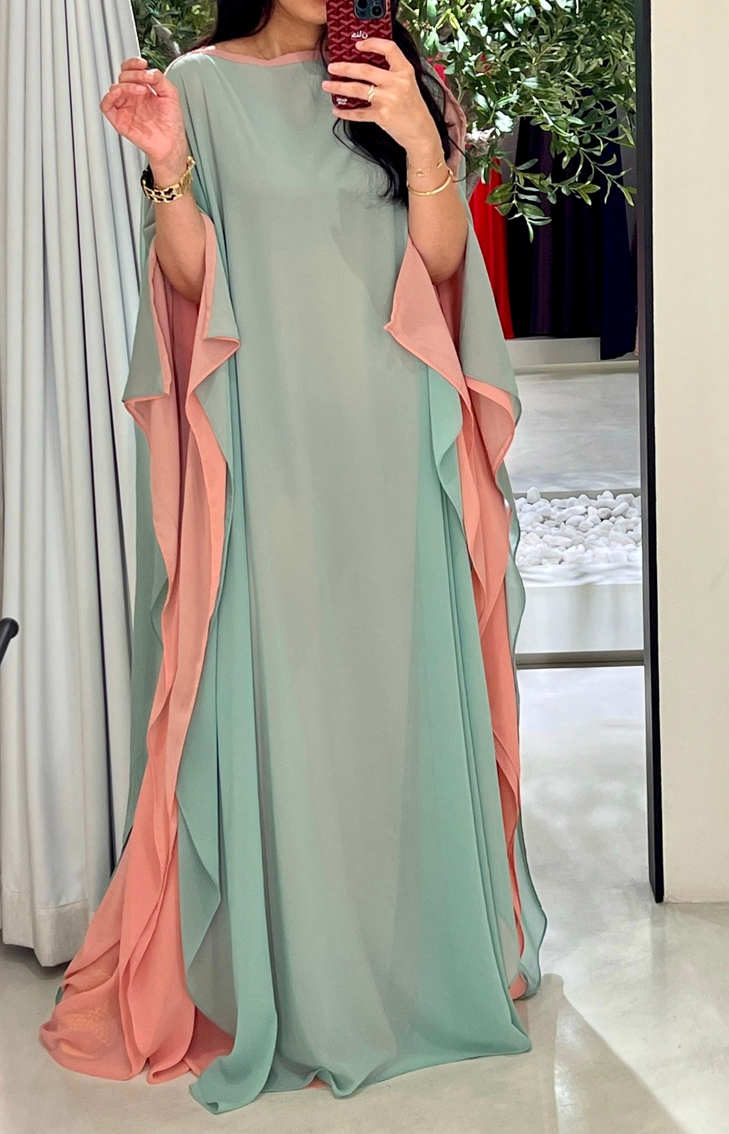 Mint x Nude Flow •Closed shoulder•