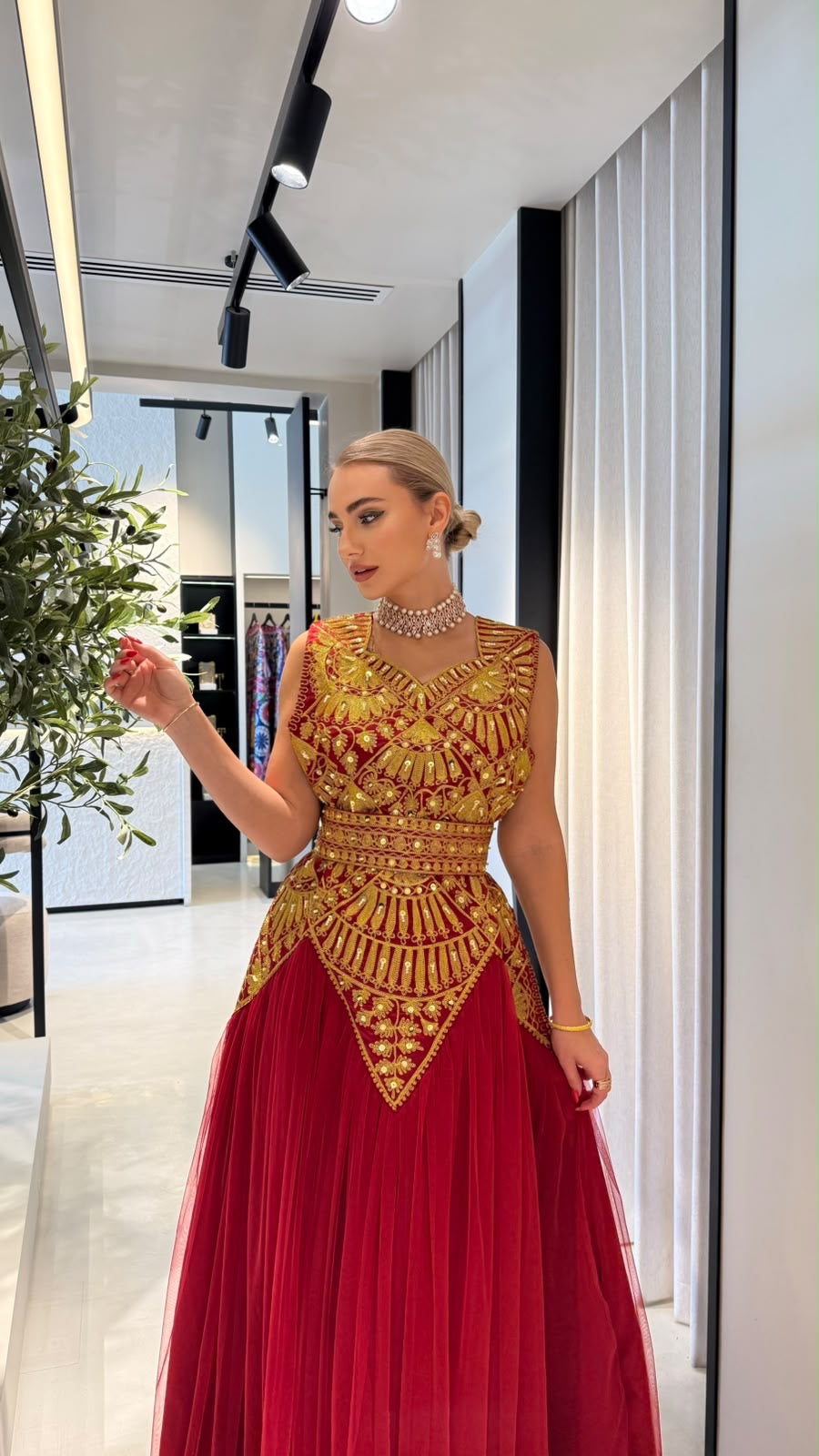 Nashel Jelwa Geometrical Dress X Tulle- Scarlet