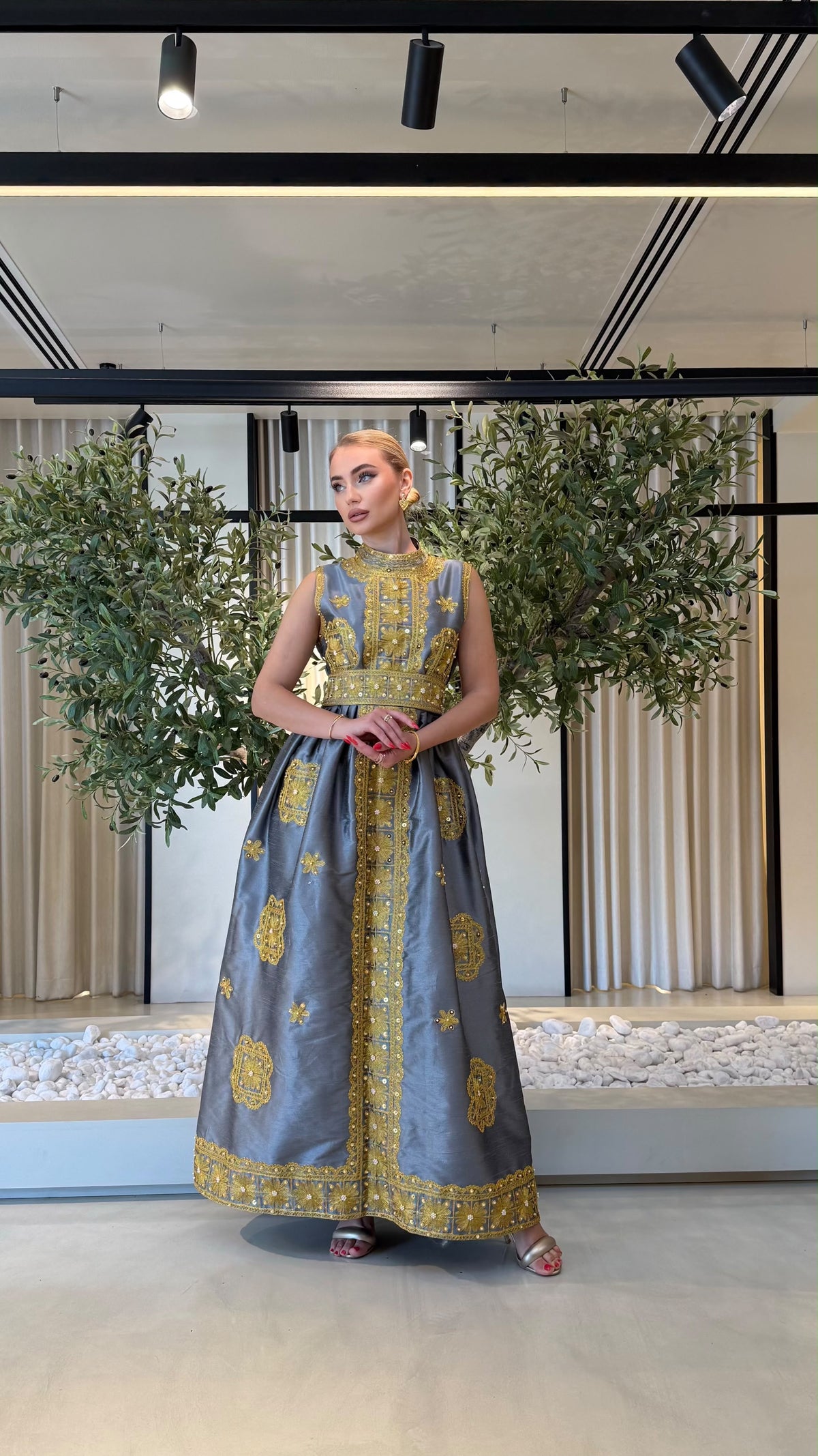 Nashel Jelwa Dress- Grey x Gold