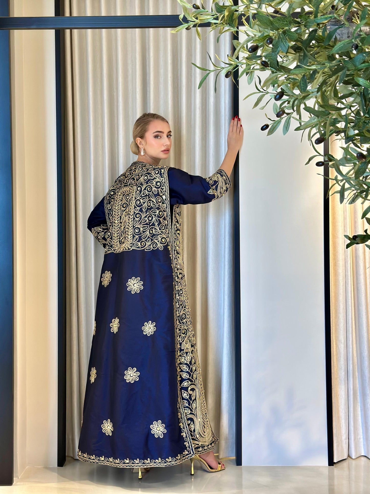 Bahraini Traditional embroidered Dress- Navy Blue