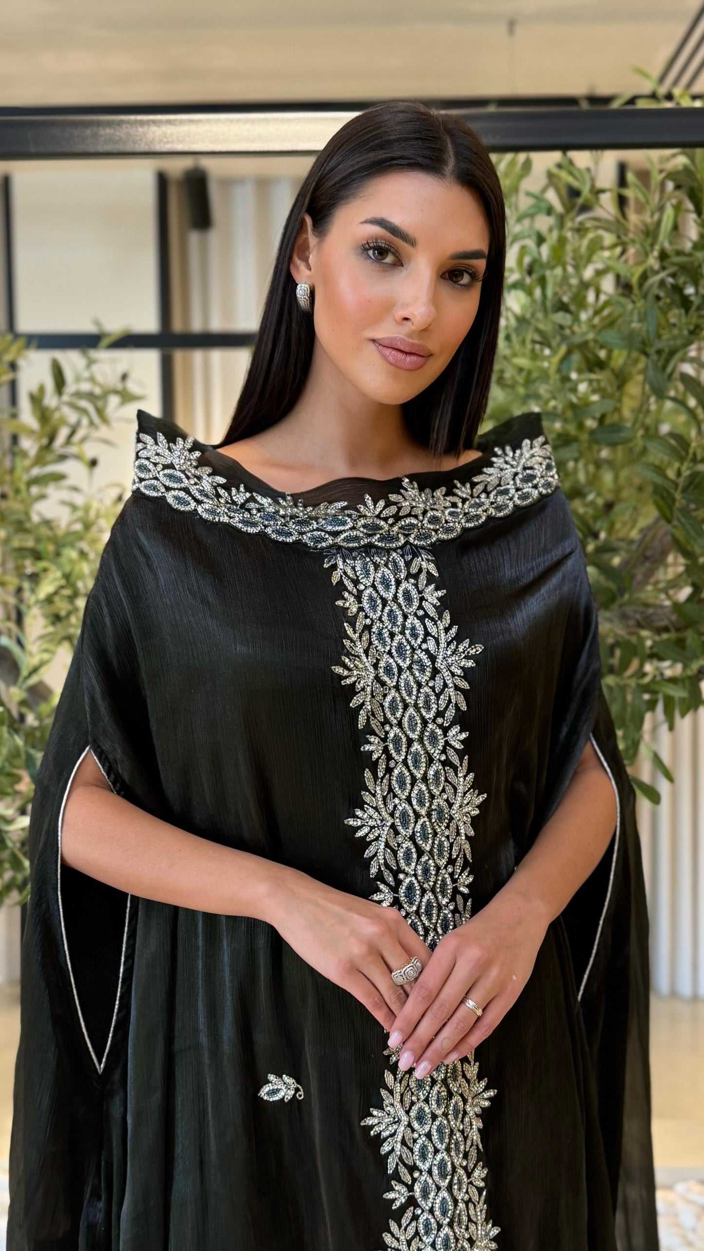 Offshoulder Jelwa Cape Kaftan-
