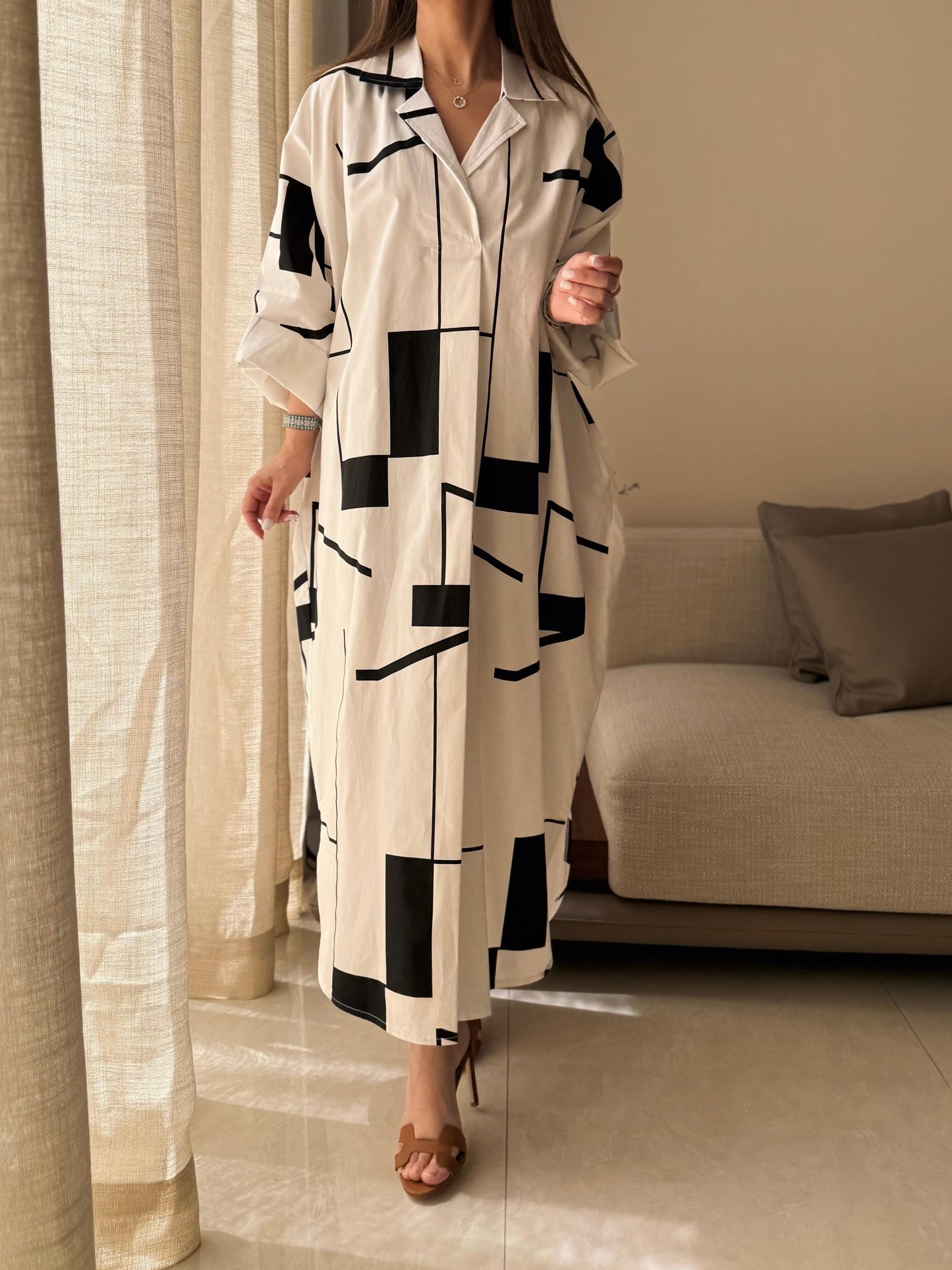 Oversized Geometric Kaftan - Black x white