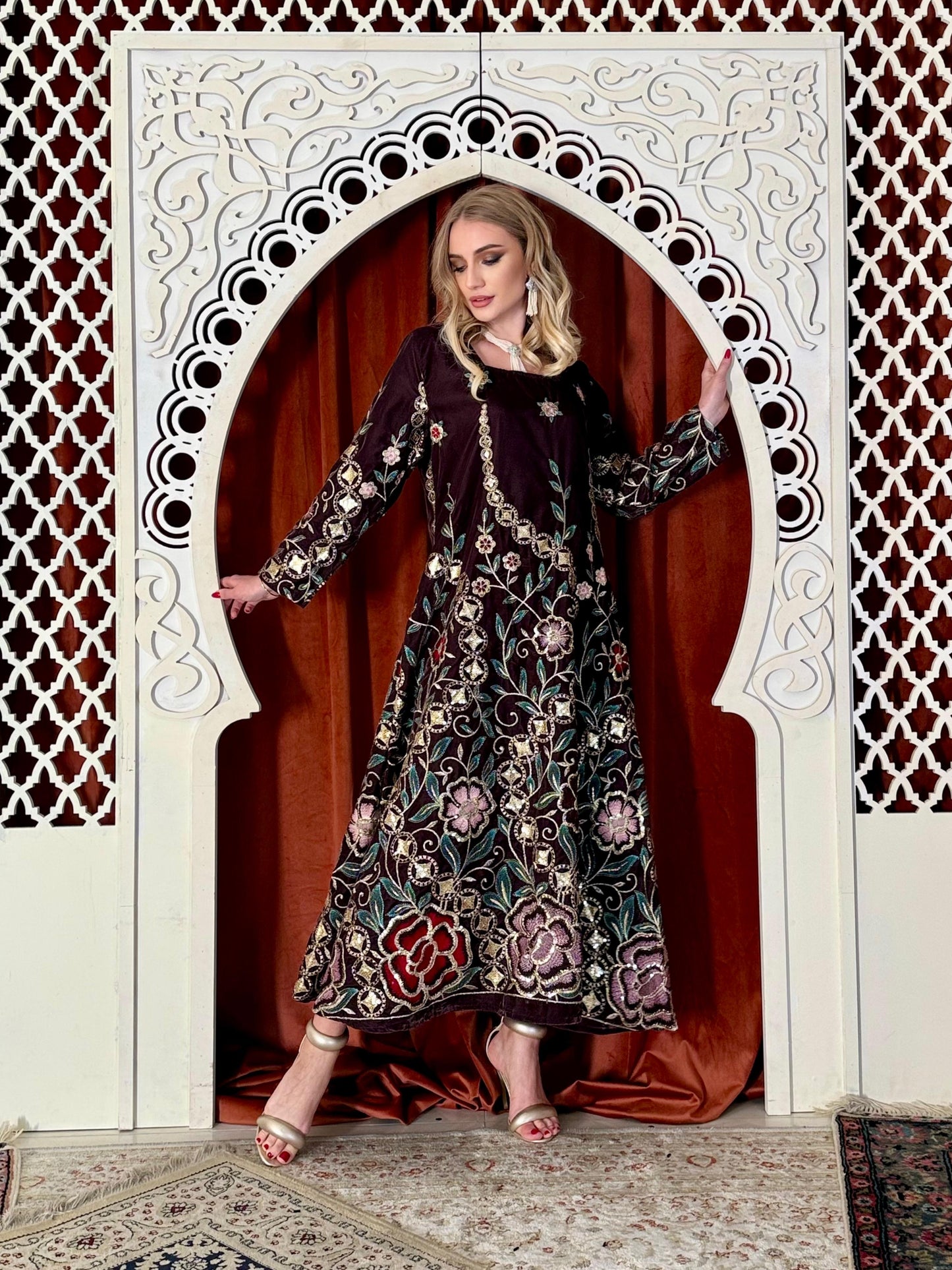 Flora Velvet flowy Kaftan  - Chocolate