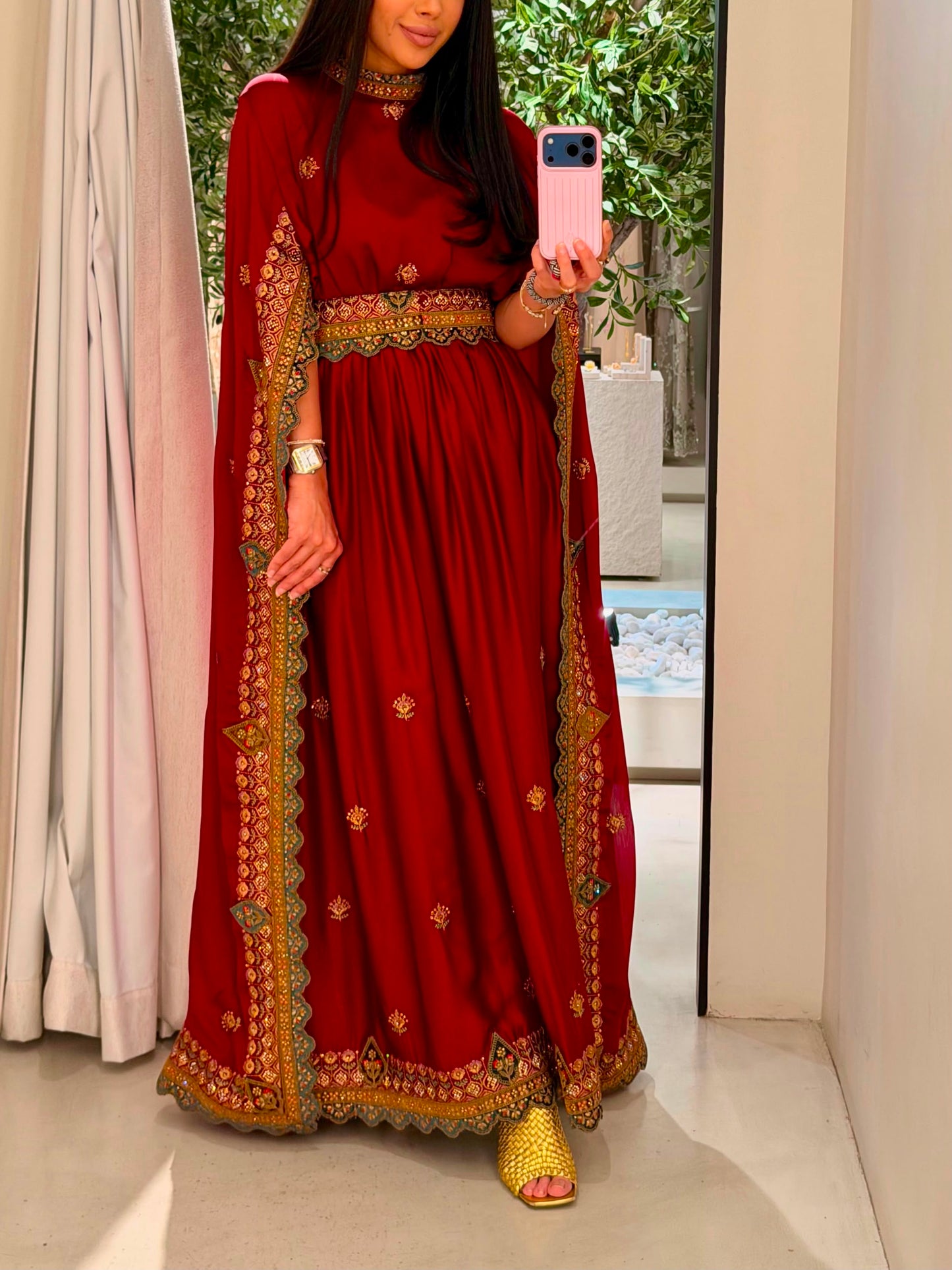 Long Cape sleeves Jelwa Kaftan -maroon