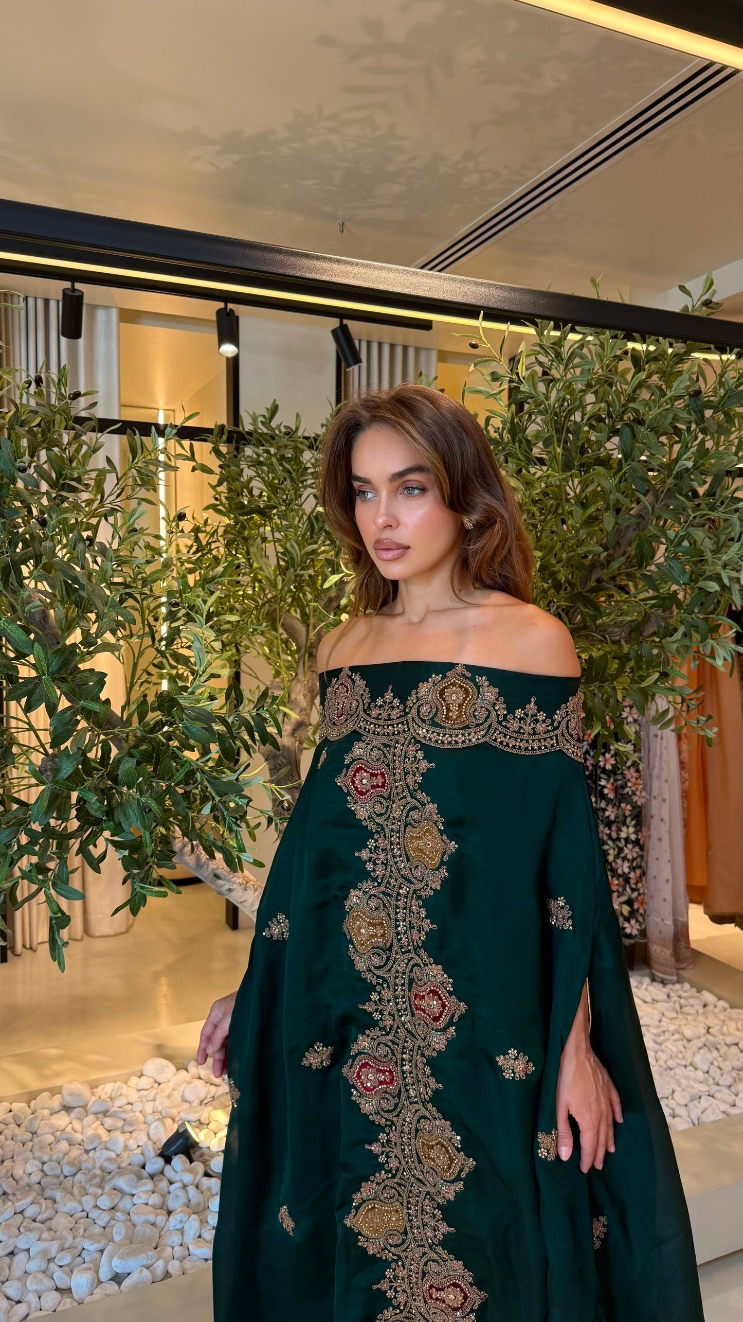 Offshoulders Cape Jelwa Kaftan -Dark Green