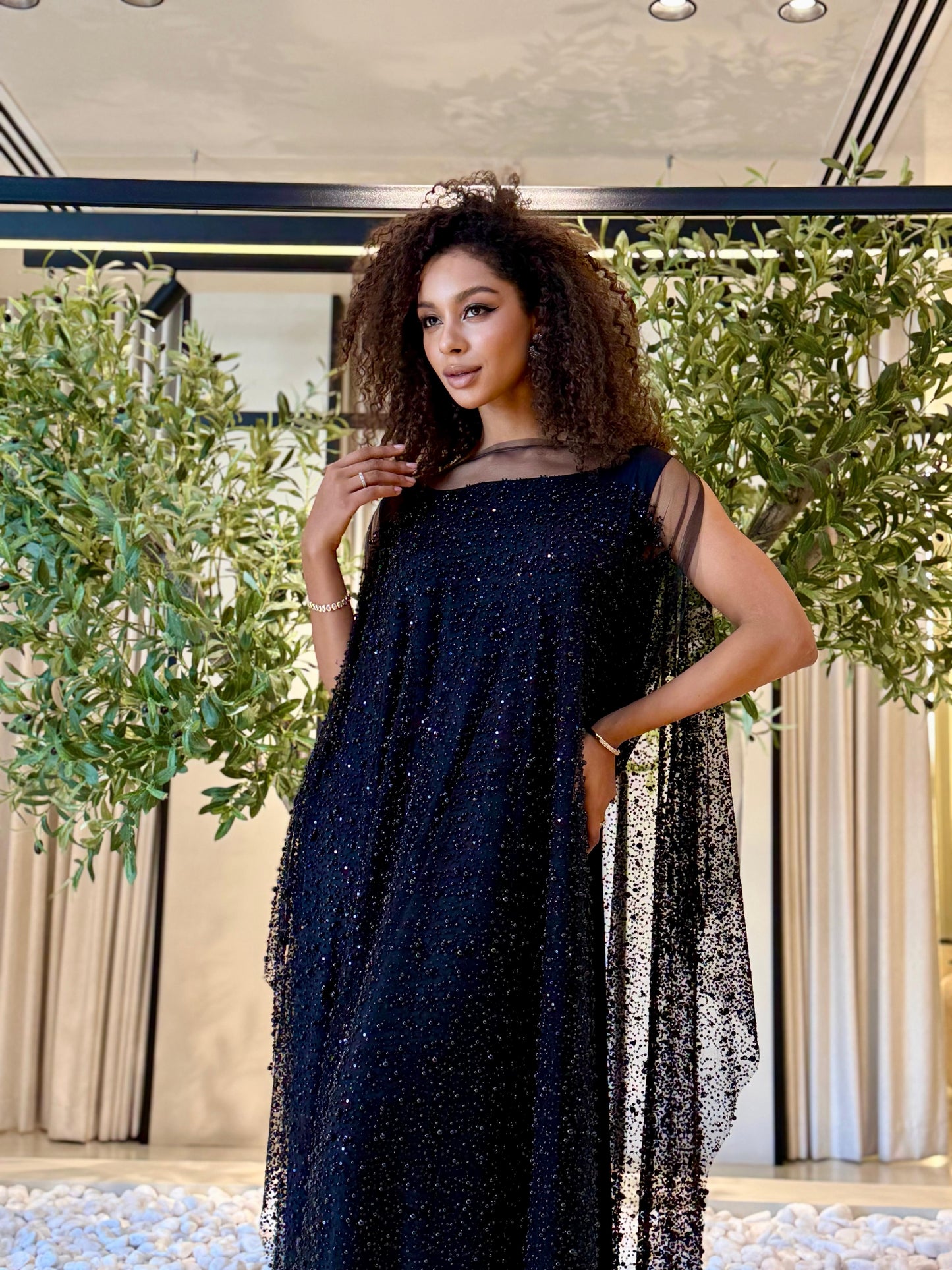 Jelwa Pearls Poncho- Onyx Black