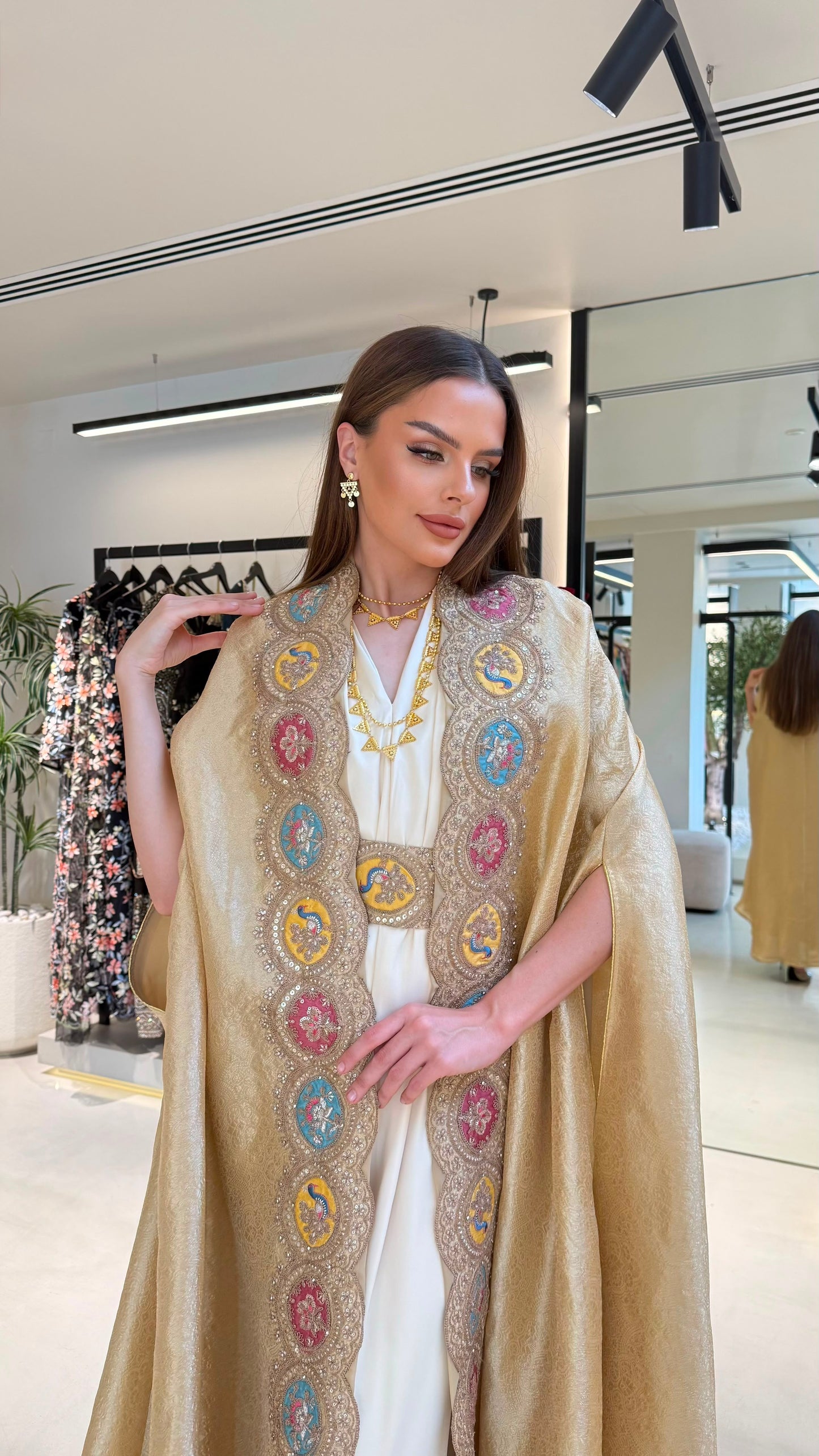 Cape Bisht Jelwa kaftan - Beige