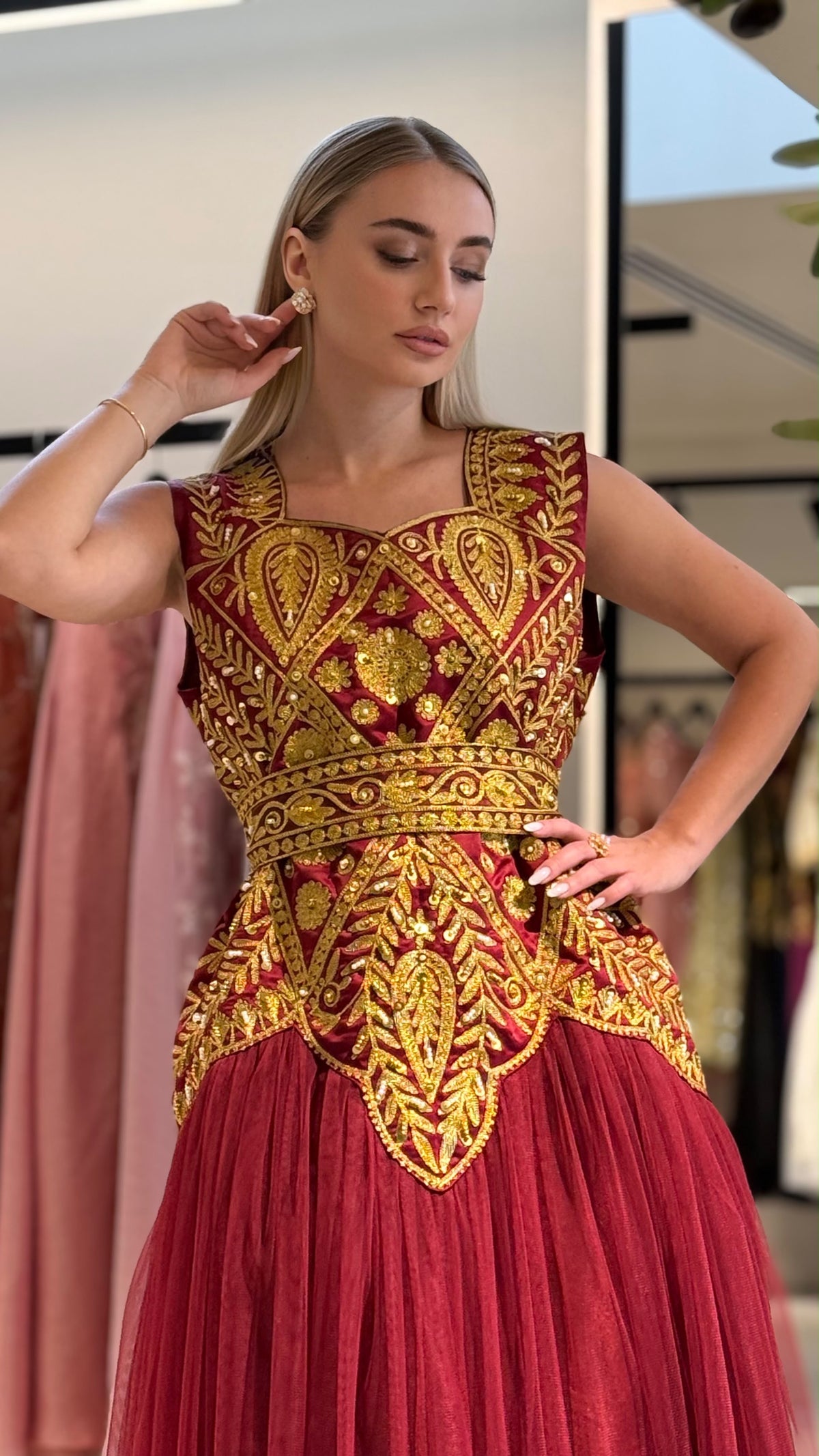 Nashel Jelwa Geometrical Dress X Tulle- Red