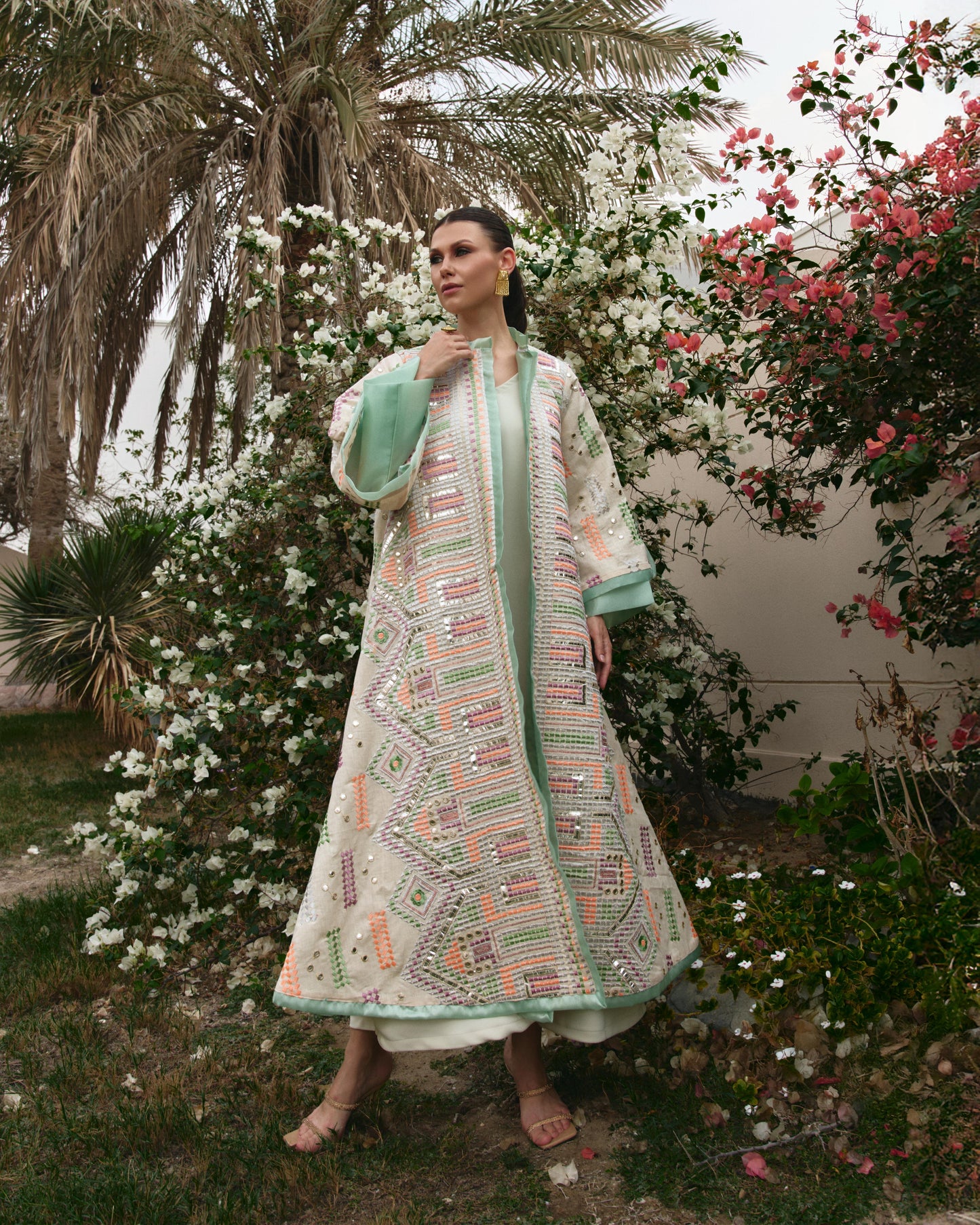 لميس- cream x mint