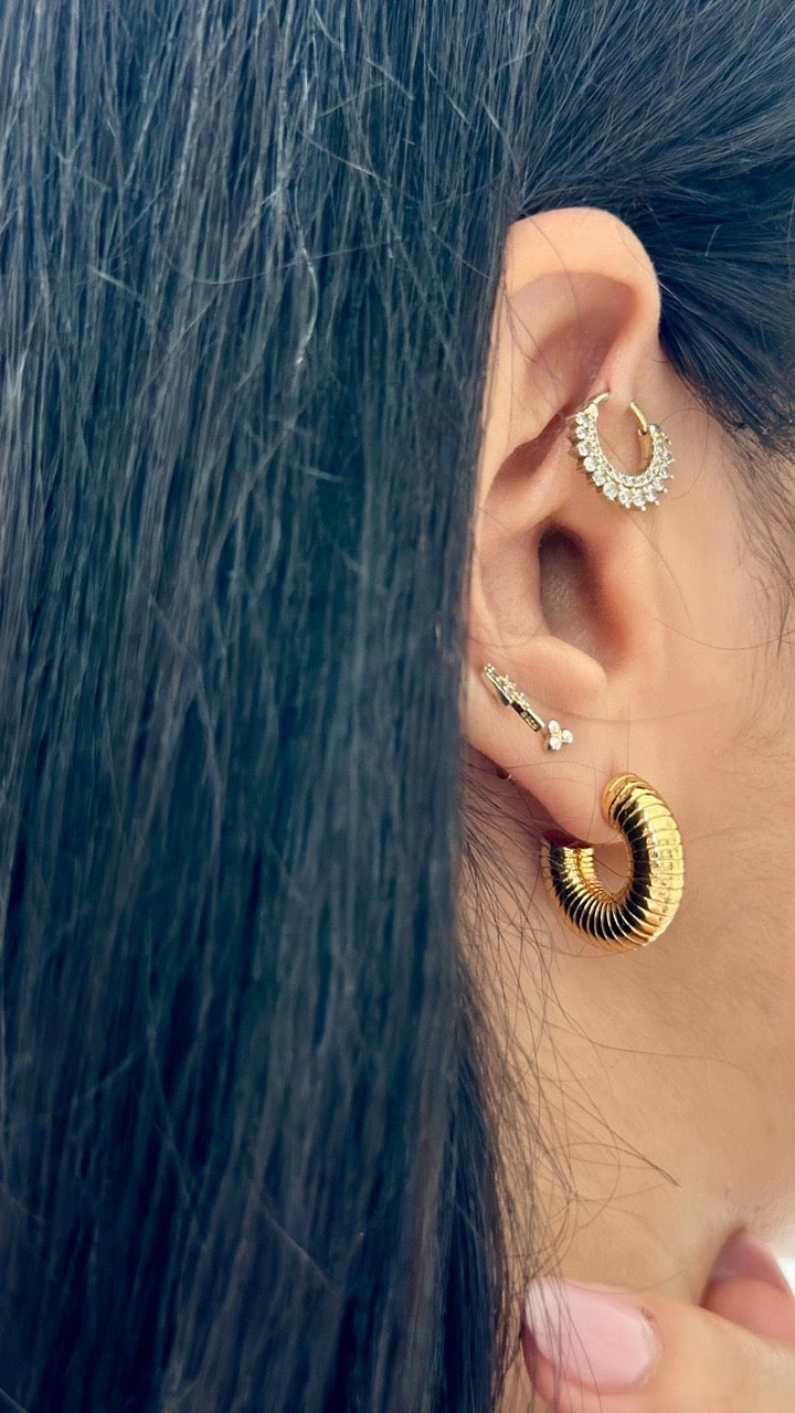 Golden lines micro hoop earrings