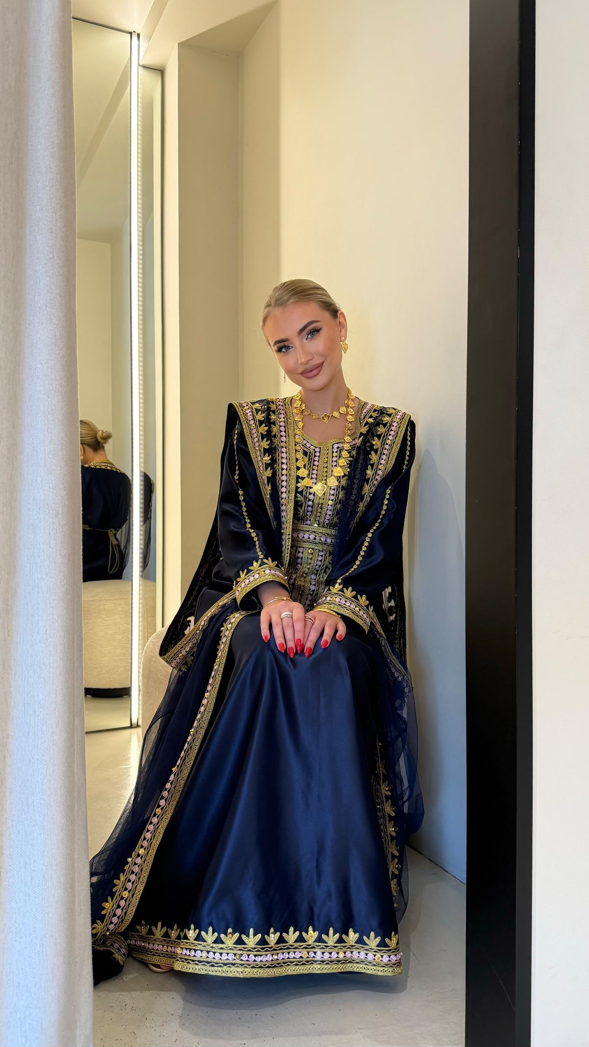 Nashel Jelwa Bisht/ Dress set-navy blue