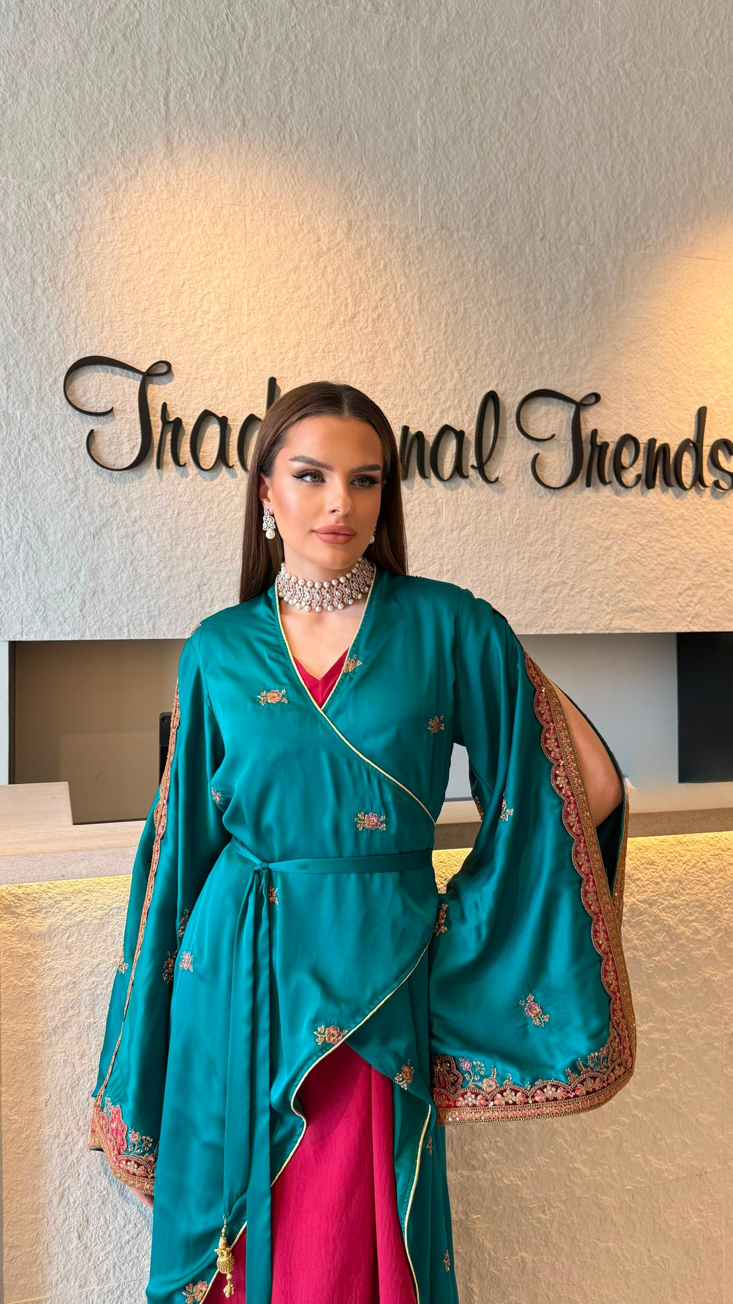 Flare sleeves wrapped Jelwa  kaftan - teal x maroon