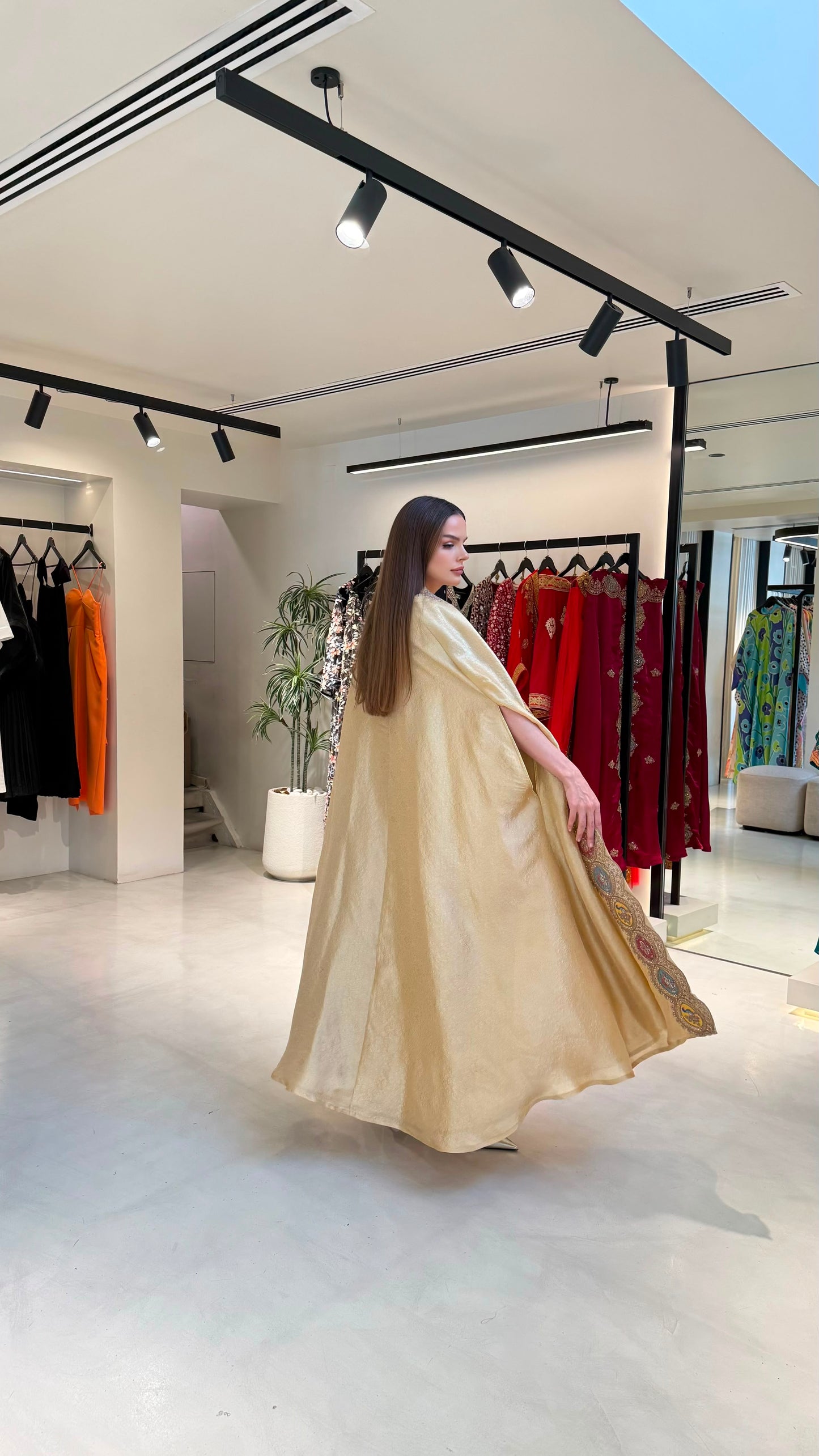 Cape Bisht Jelwa kaftan - Beige