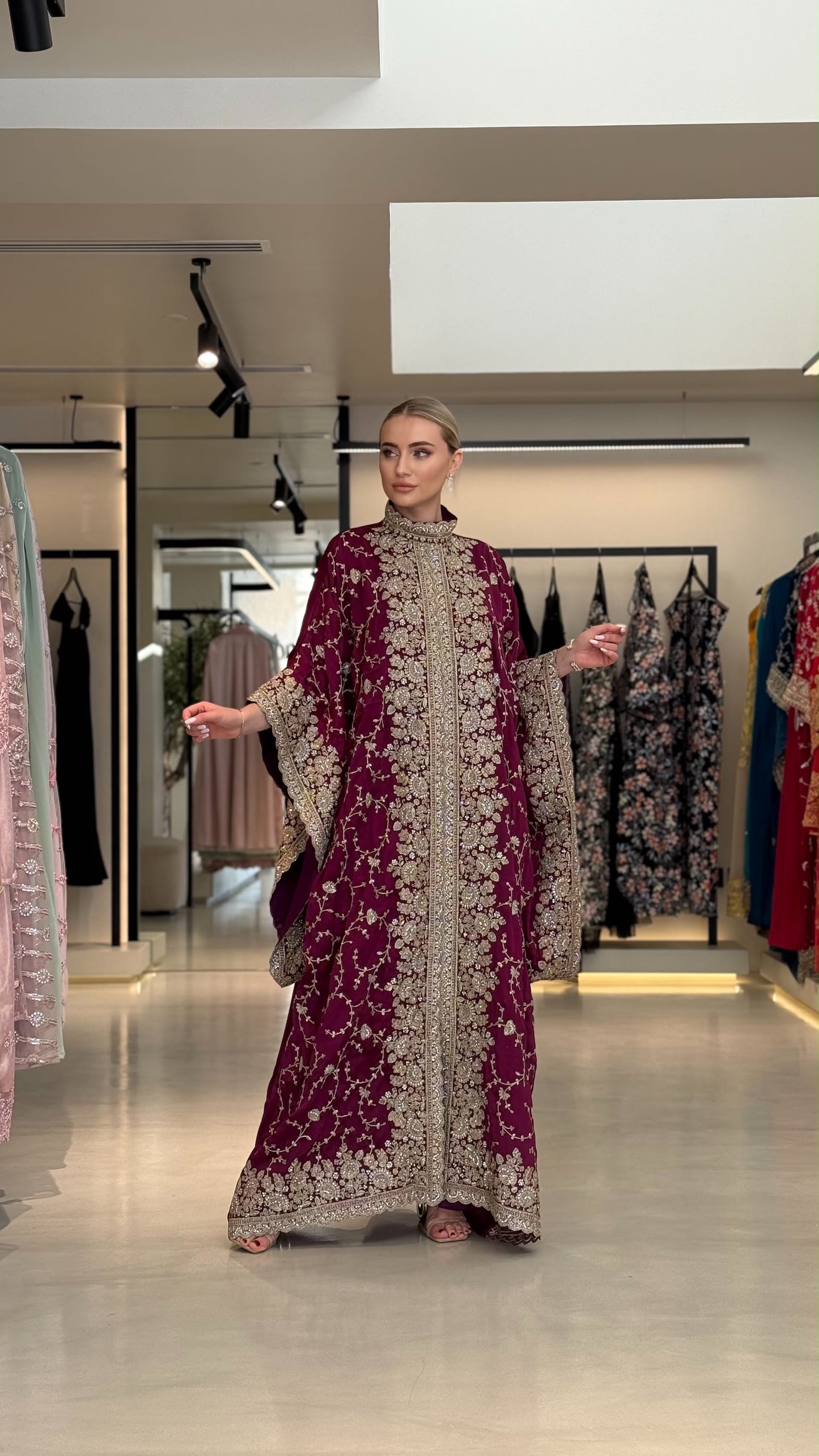 Wide Sleeves Jelwa Kaftan - Maroon