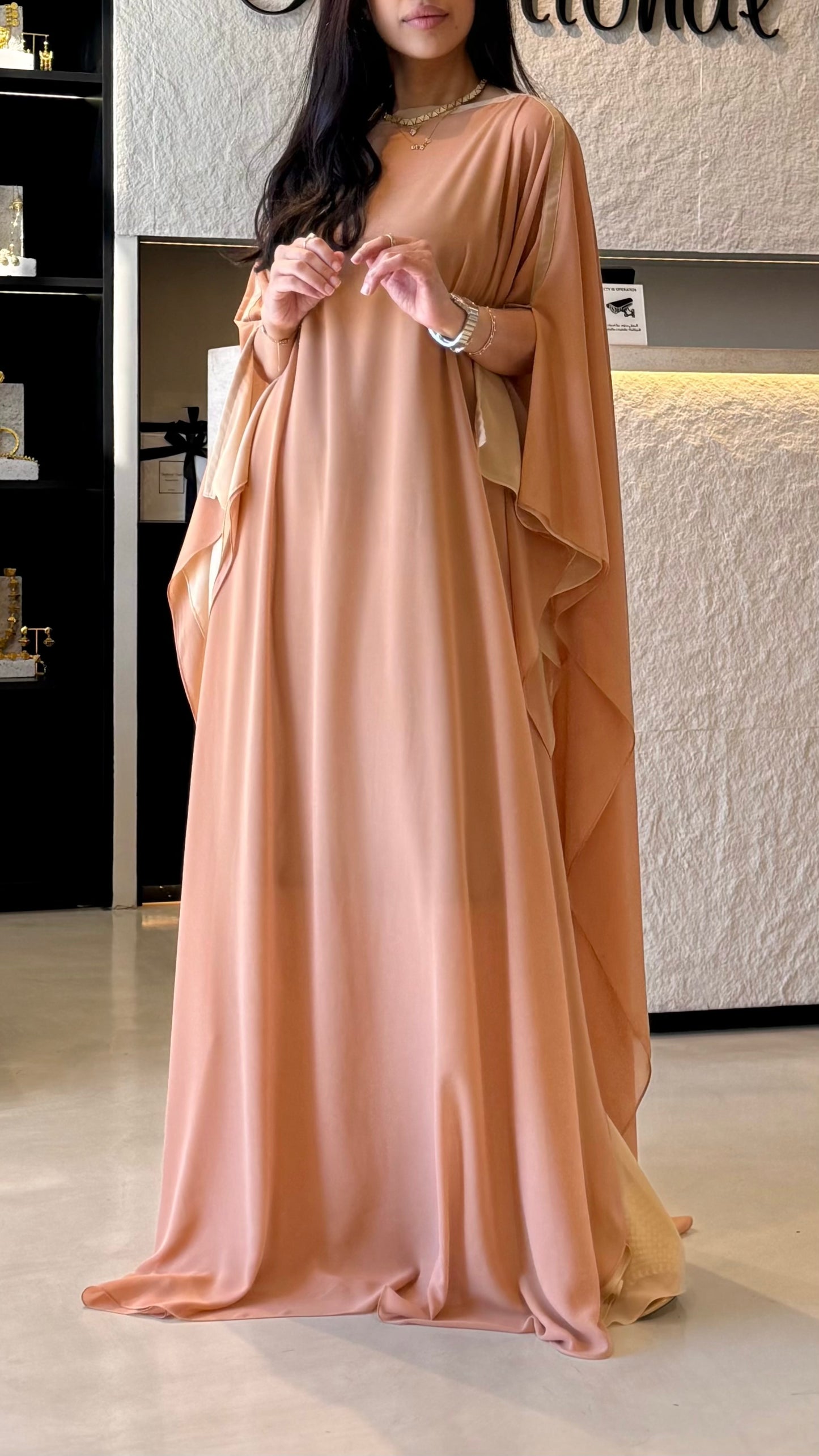 Flow peach x nude - closed shoulders