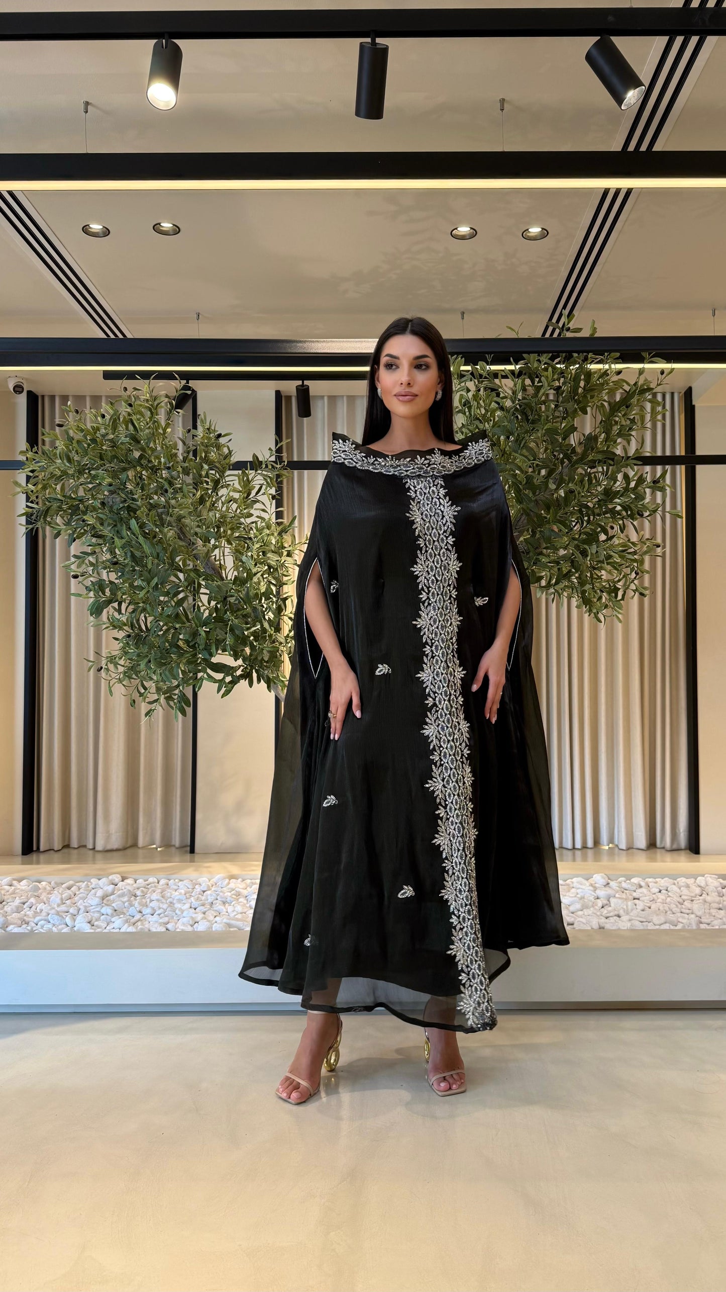 Offshoulder Jelwa Cape Kaftan-