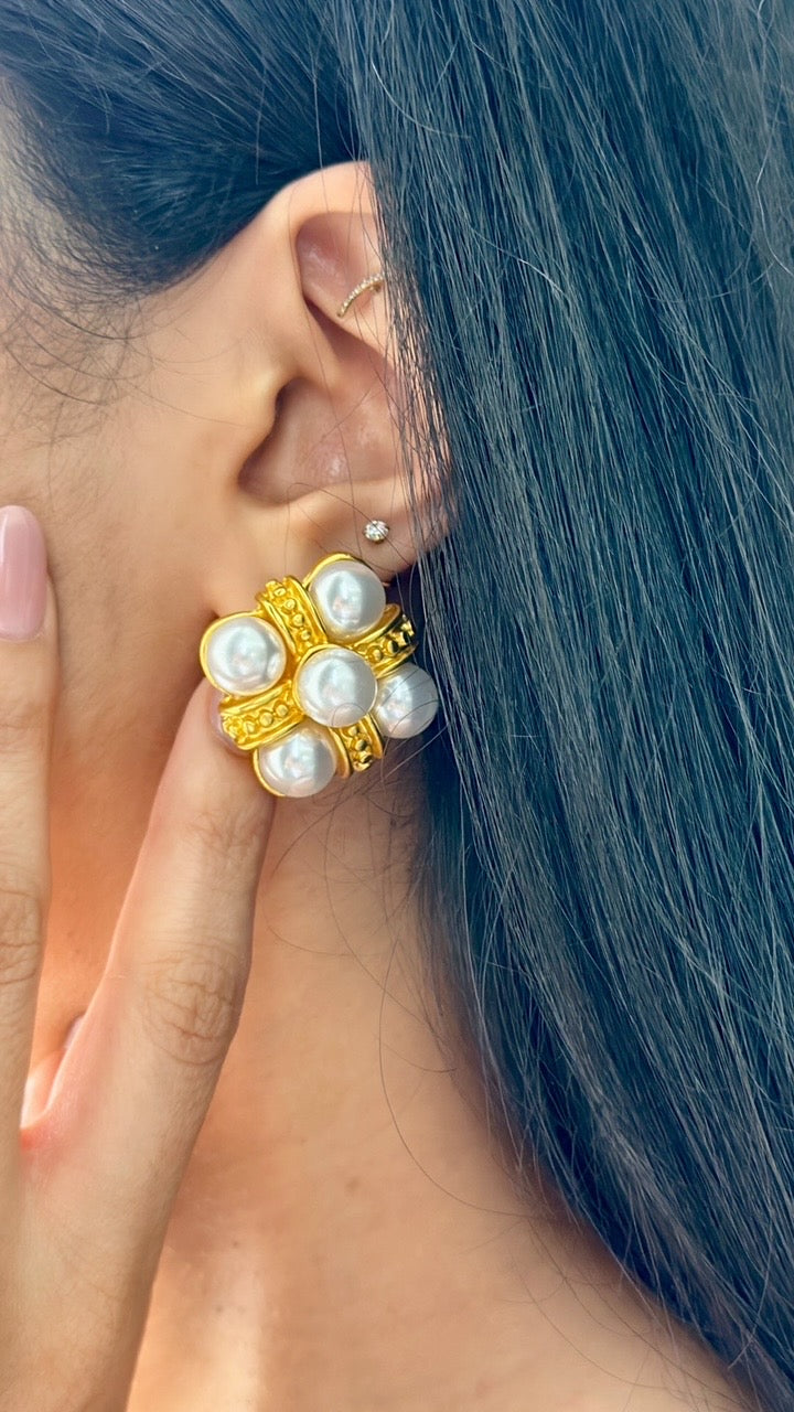 Pearls in stud earrings