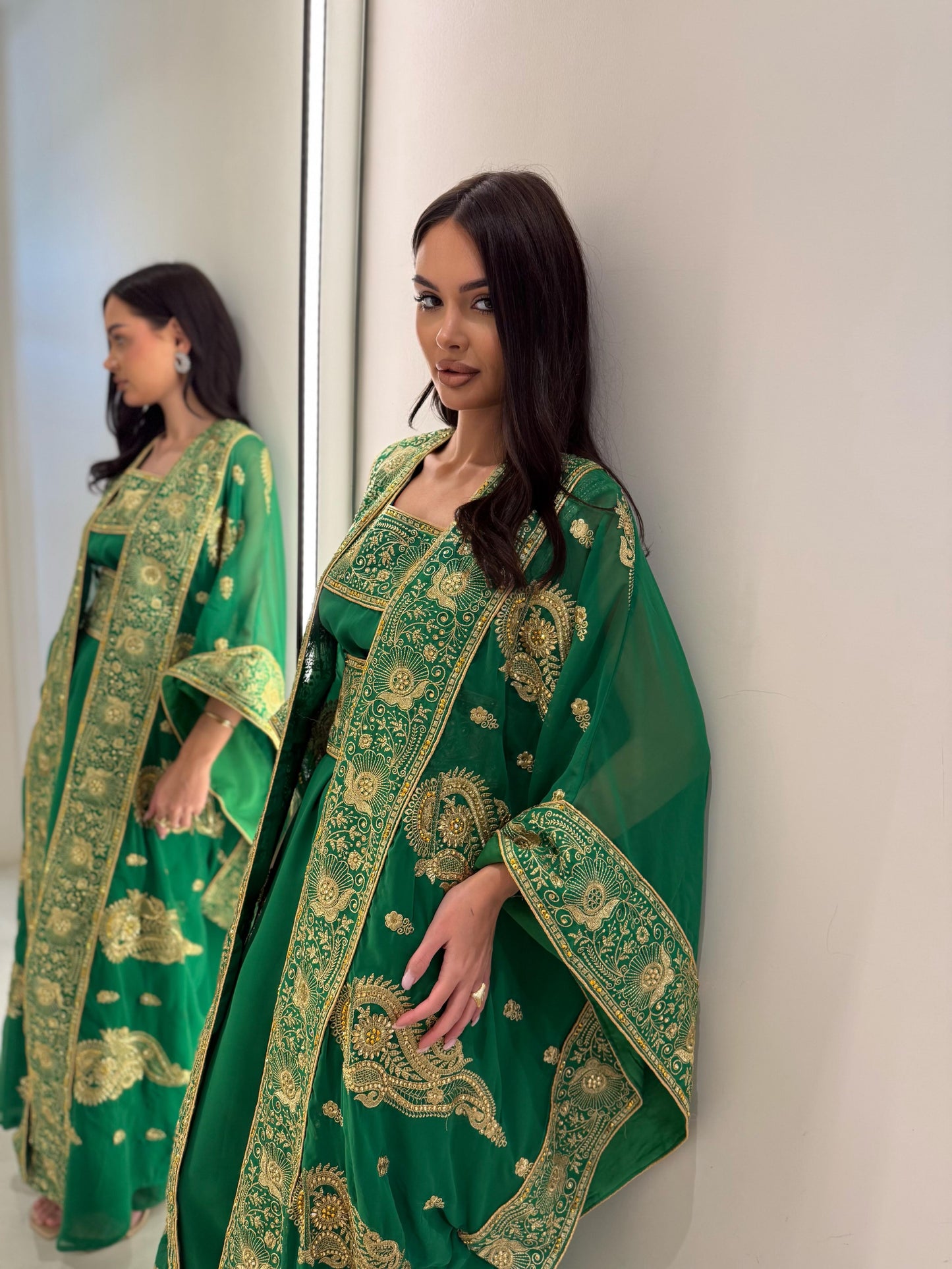 Wide Jelwa  Bisht-Green