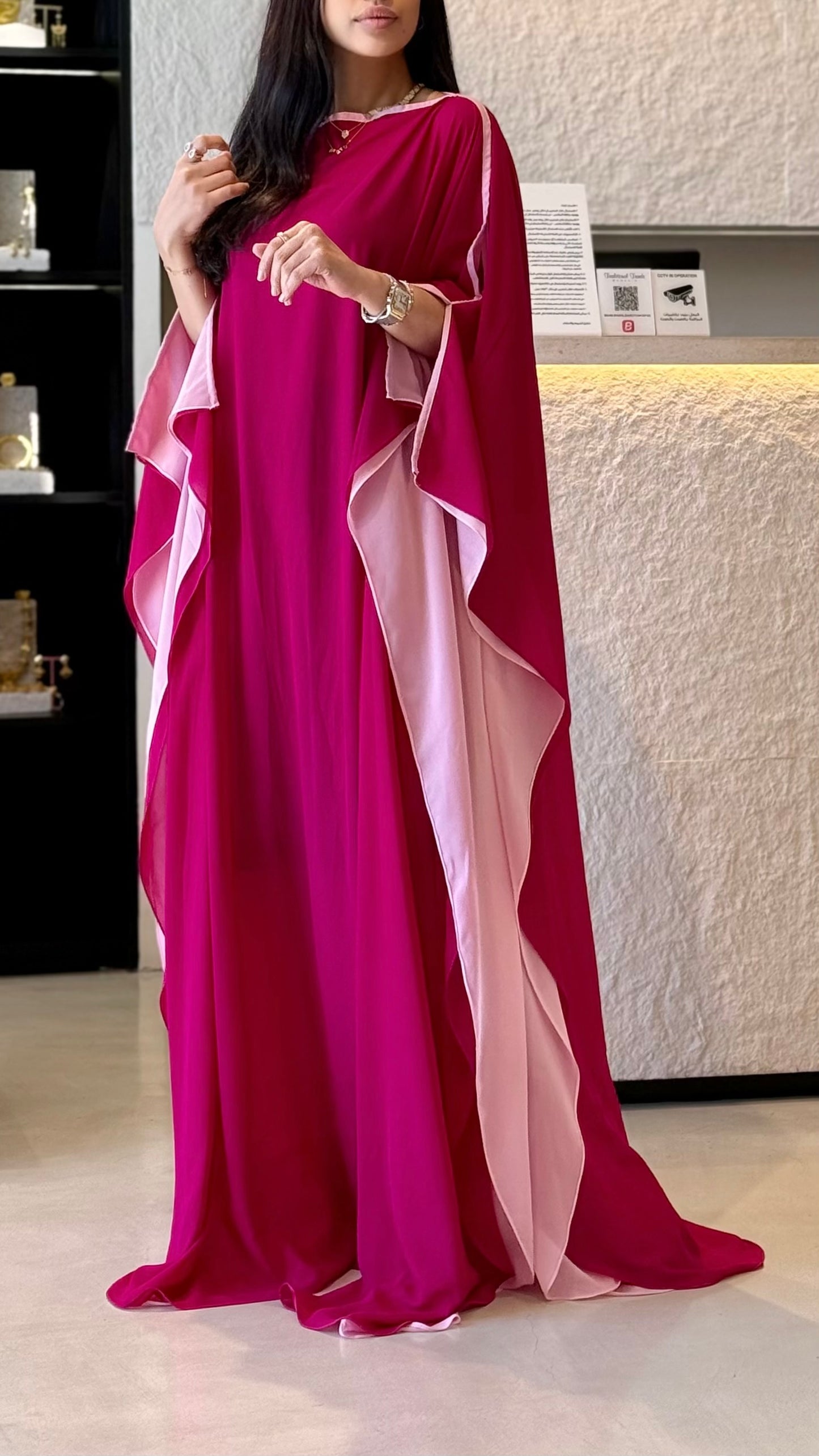 Flow Fuschia x blush - Closed shoulders