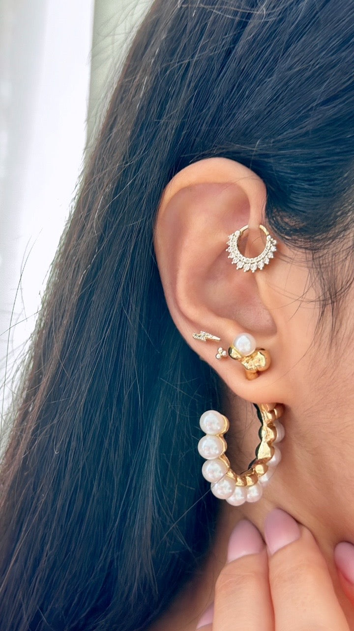 Pearl reversible hoops earrings