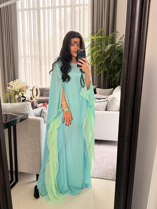 Aqua Flow• Closed shoulders•