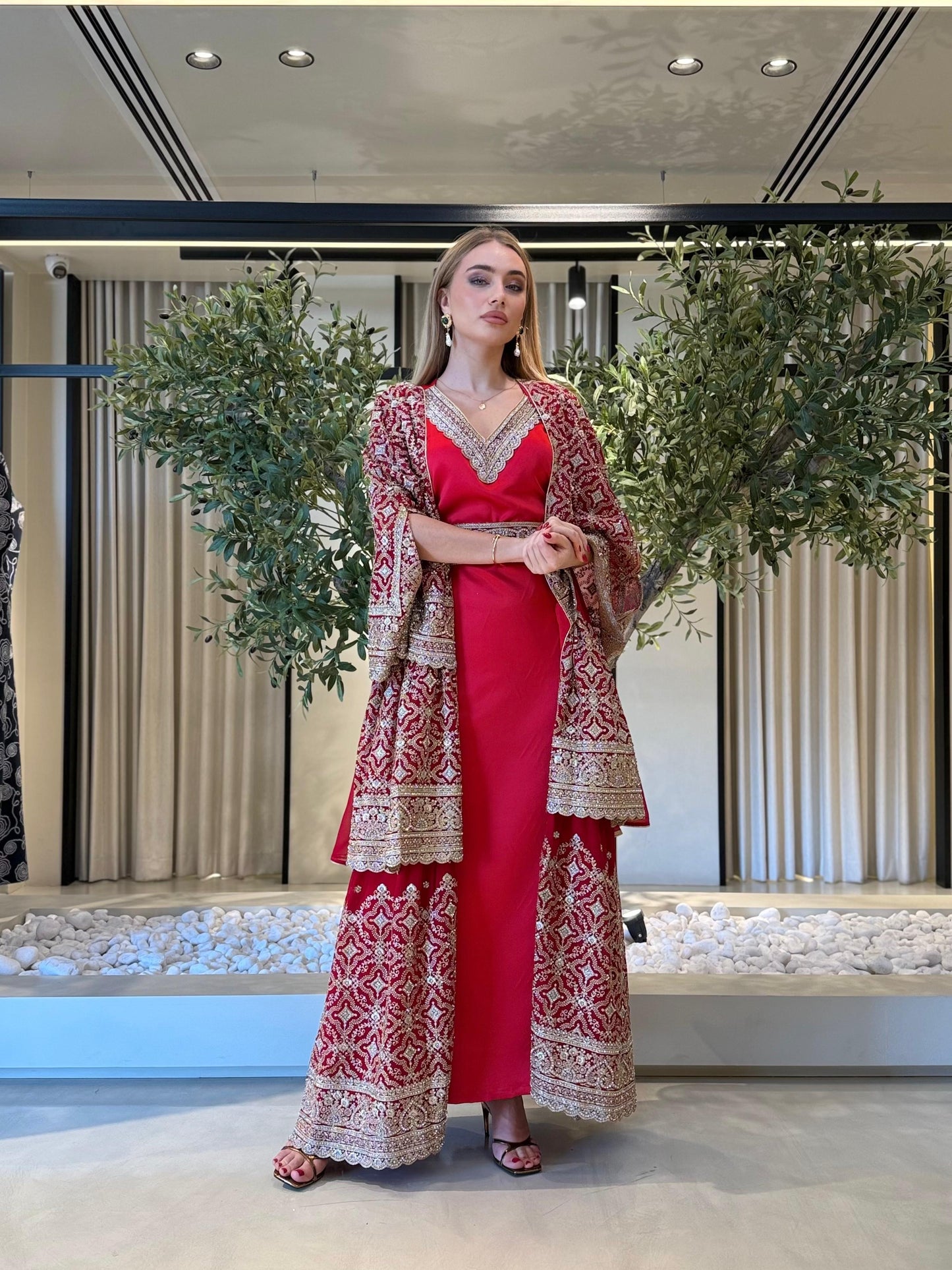 Triple layer Jelwa cape Bisht-Red