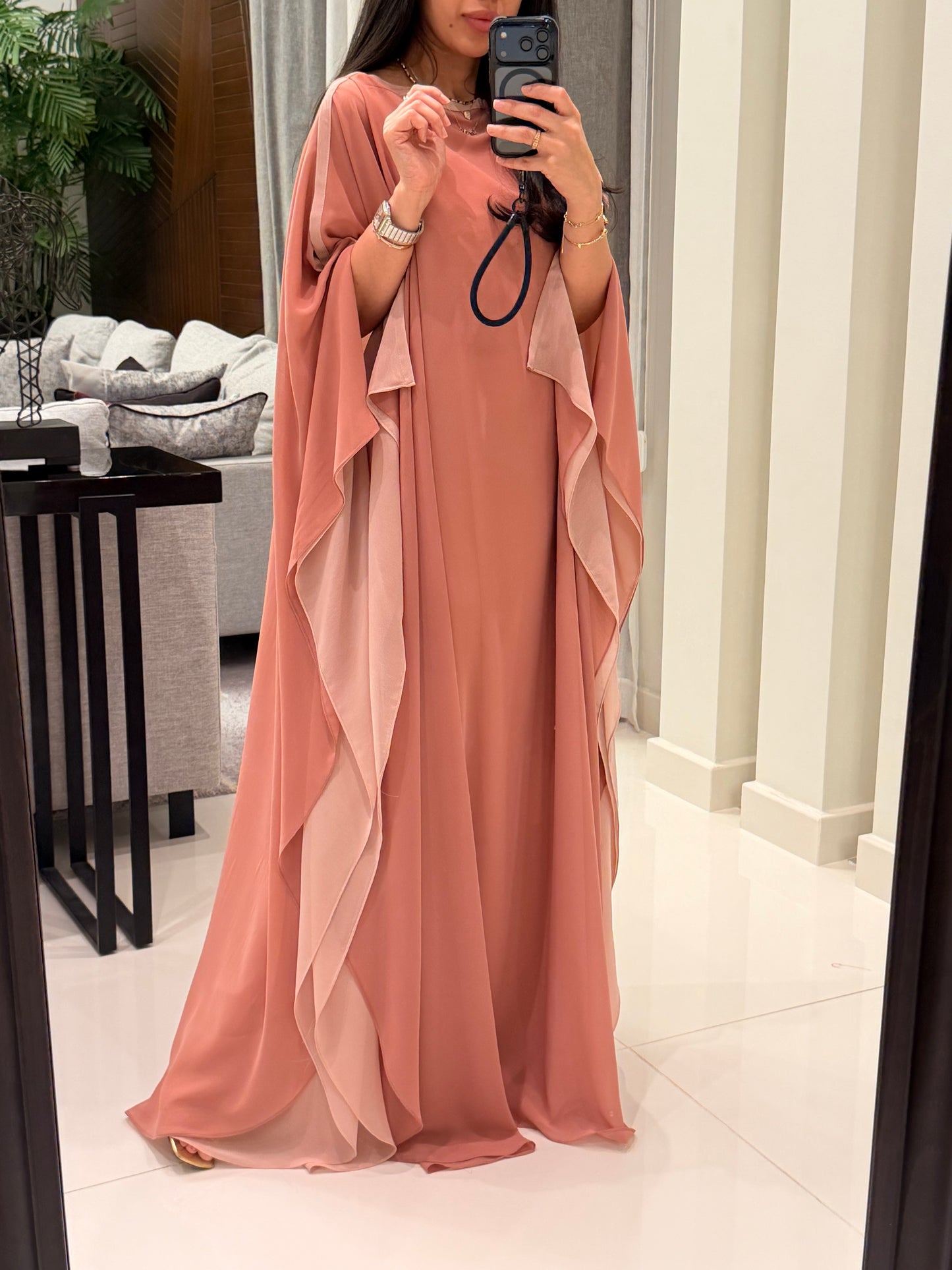 Flow Dark x light Blush  - closed shoulders