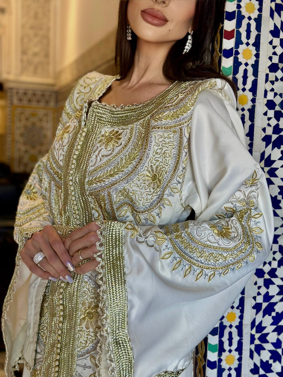 Morrocan Kaftan- white x Gold florals