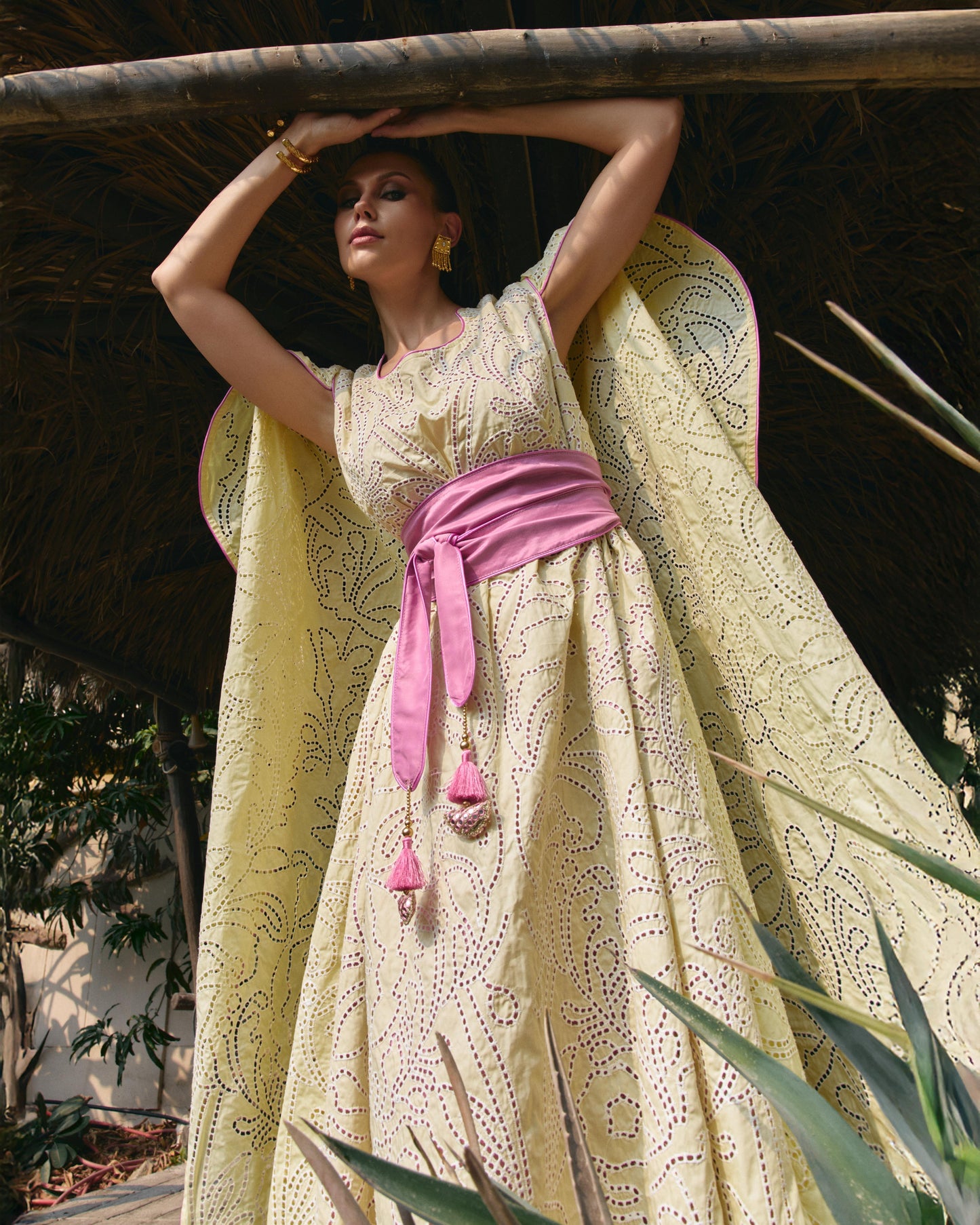 غالية- Butter Yellow