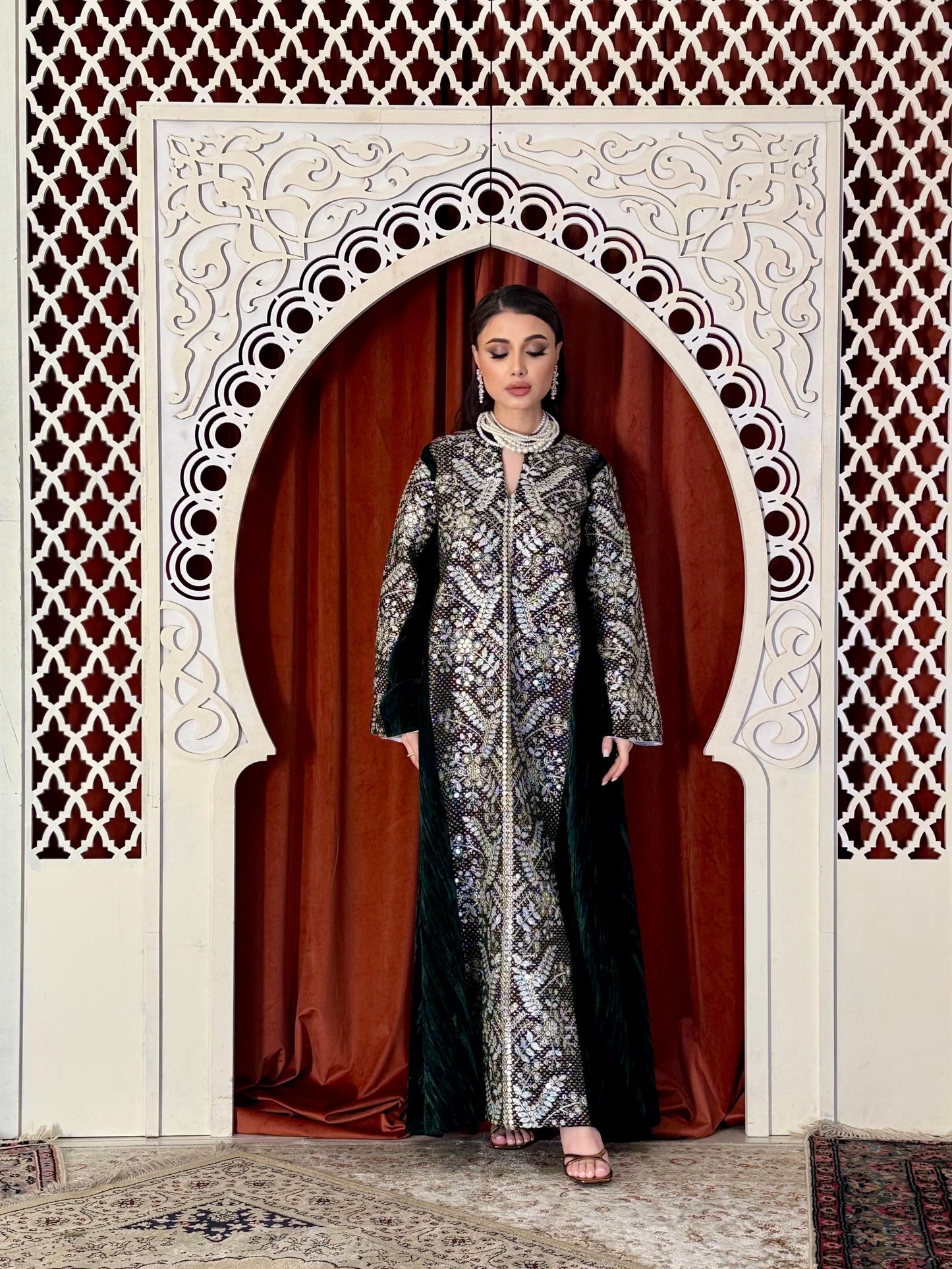 Velvet Embroidery Kaftan - Dark Green