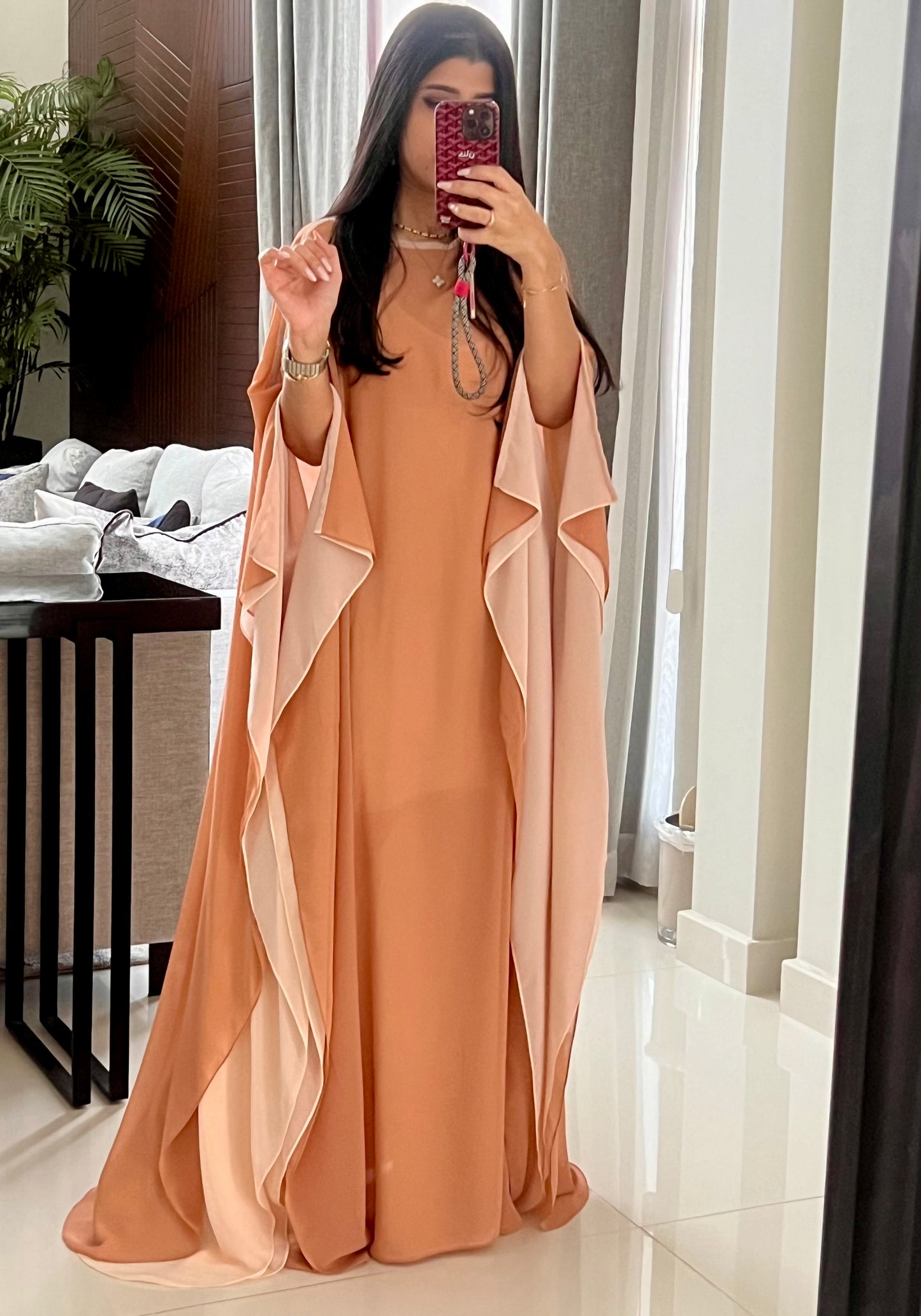 Peach Flow• Closed shoulders•