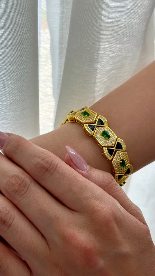 The emerald bracelet