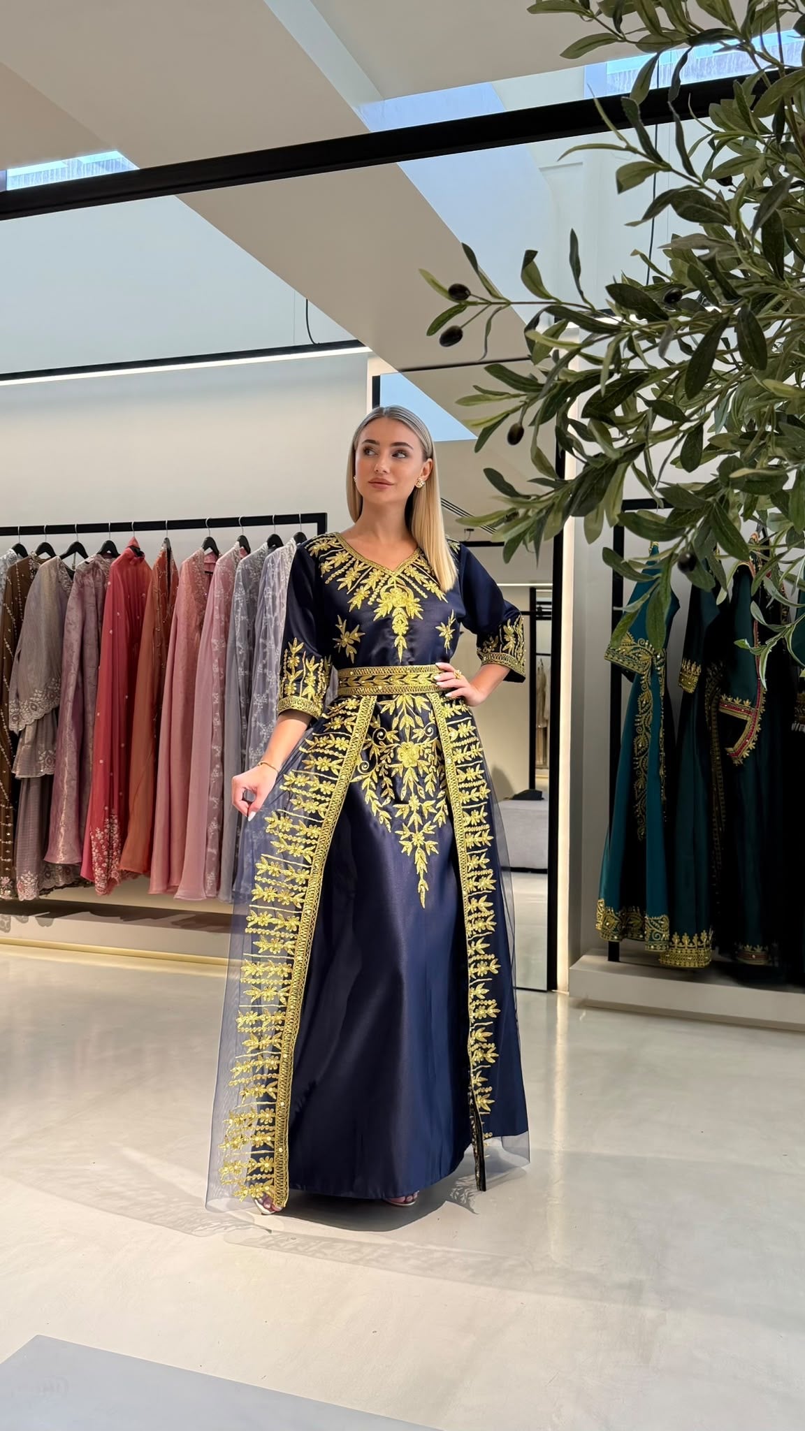 Nashel Jelwa Bridal Dress- Navy