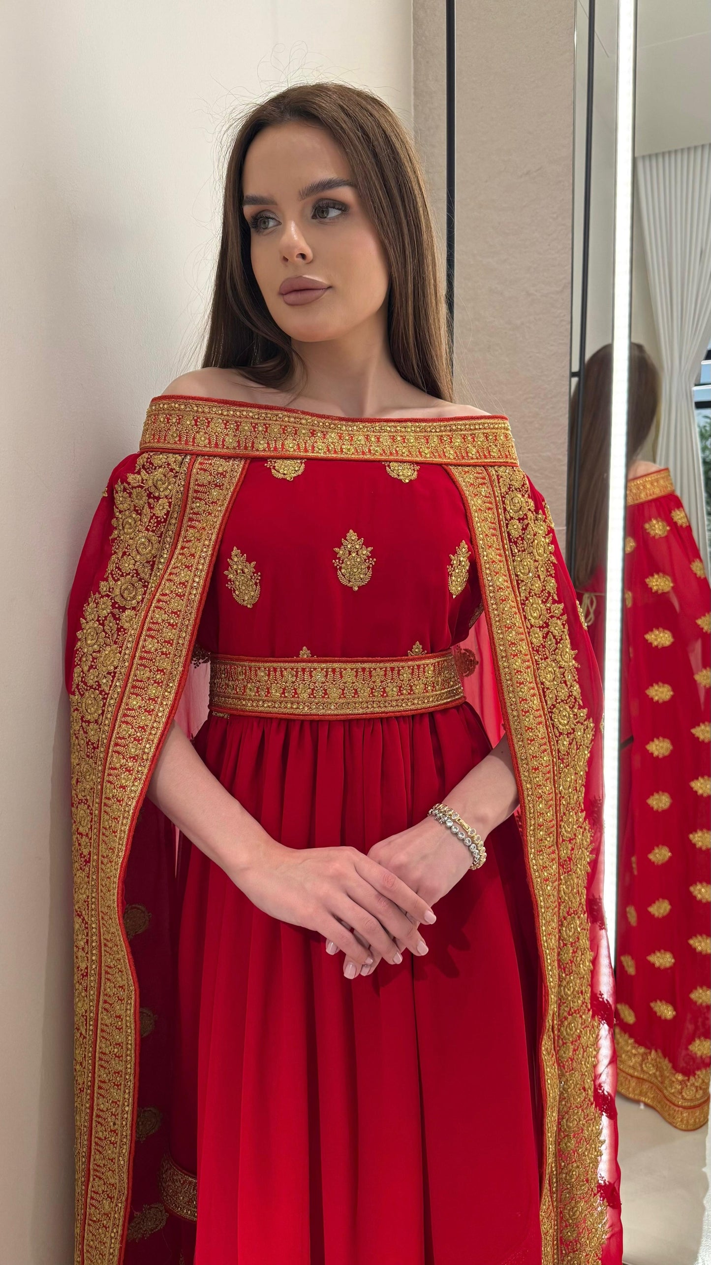 Jelwa Offshoulders Cape Sleeve Kaftan-Red
