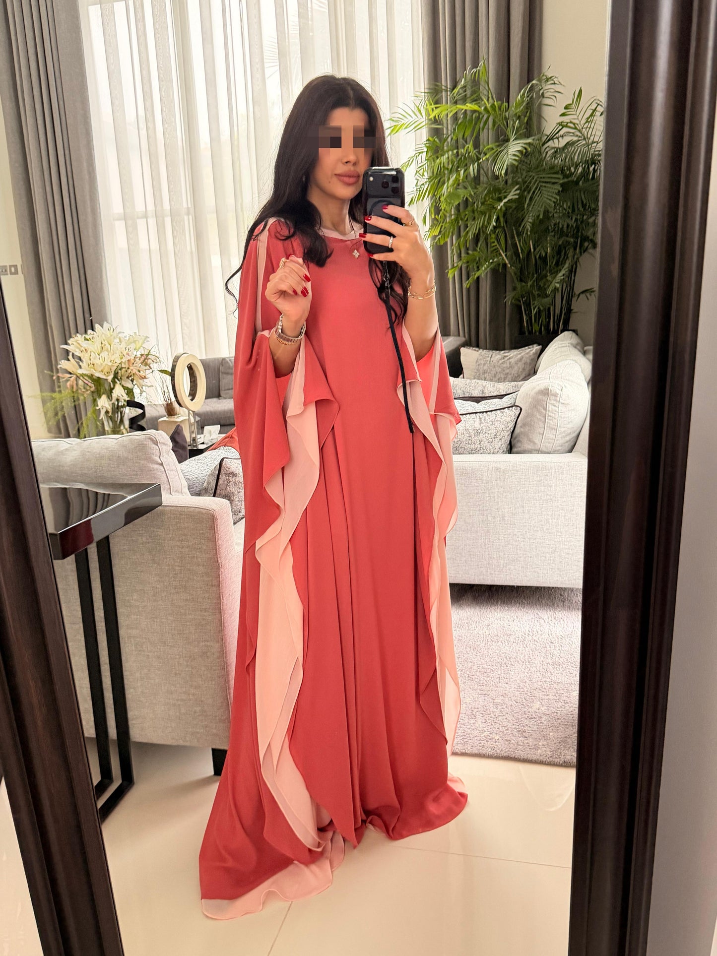 Rose Flow• closed shoulders•