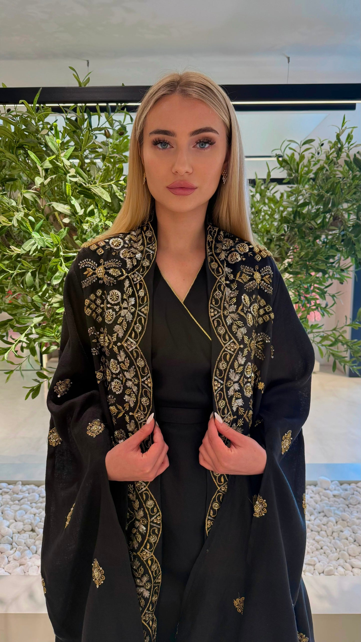 Wrapped cape kaftan- Black